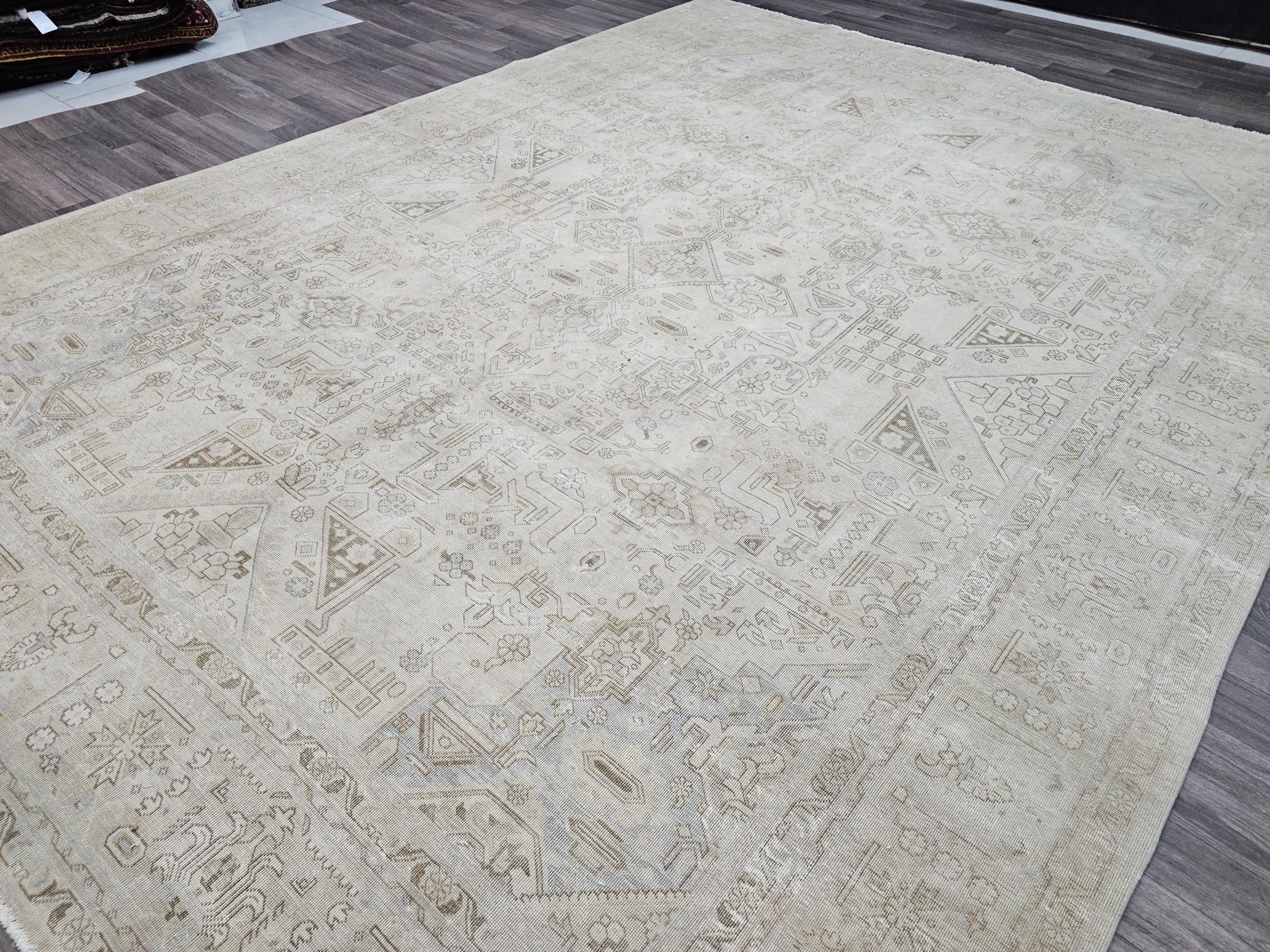 Oversize Hand Knotted Wool Rug: Vintage Heriz Design, 9.40x12.30 ft
