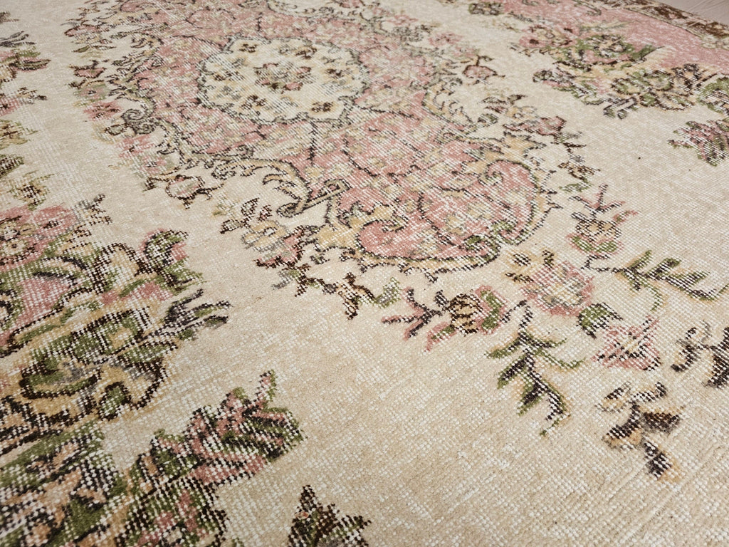 6x10 Vintage Wool Area Rug  - Handwoven Vintage Wool Rug 5.85x10 feet – Pink Cream Floral Bohemian Carpet for Living Room & Bedroom