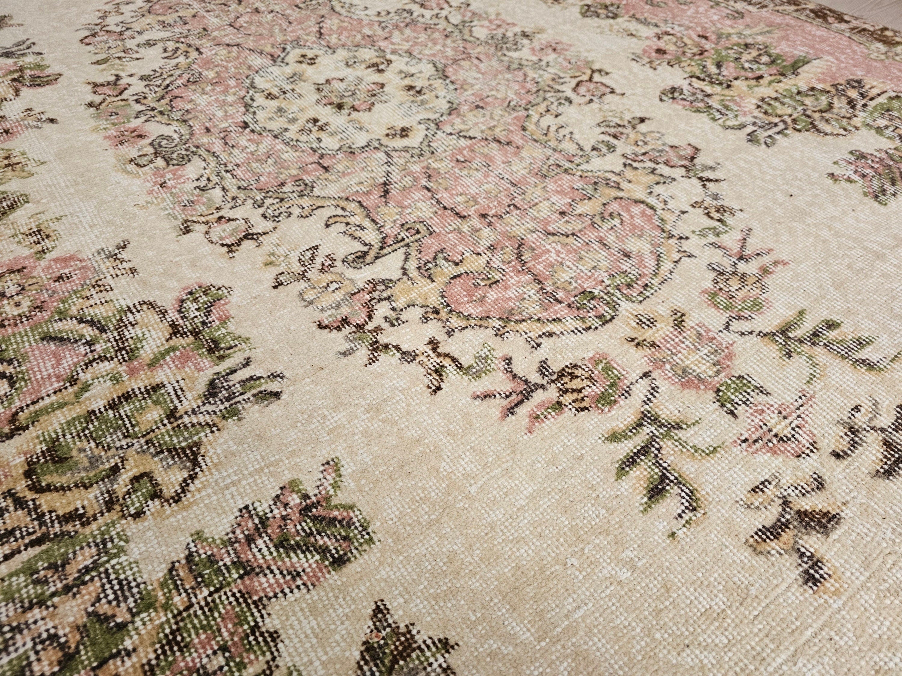 6x10 Vintage Wool Area Rug  - Handwoven Vintage Wool Rug 5.85x10 feet – Pink Cream Floral Bohemian Carpet for Living Room & Bedroom
