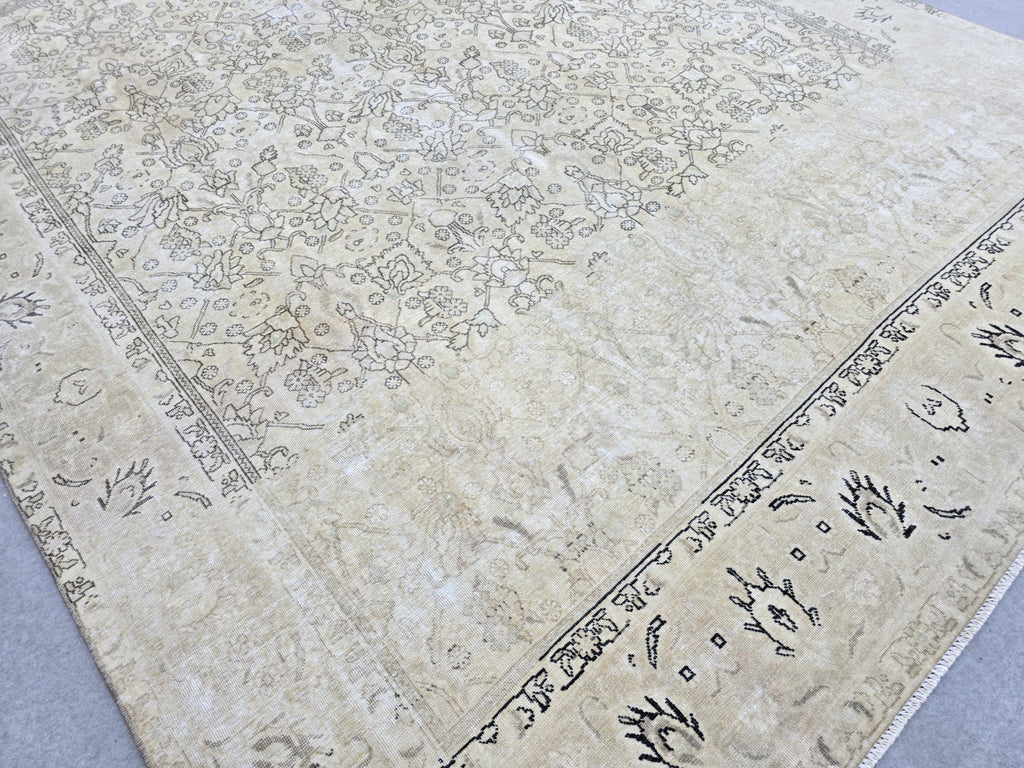 Turkish Rug 10x12, Faded Wheat Beige Wool Area Rug, Neutral All Over Floral Carpet for Living Room, Dining Room, Boho Rustic Decor