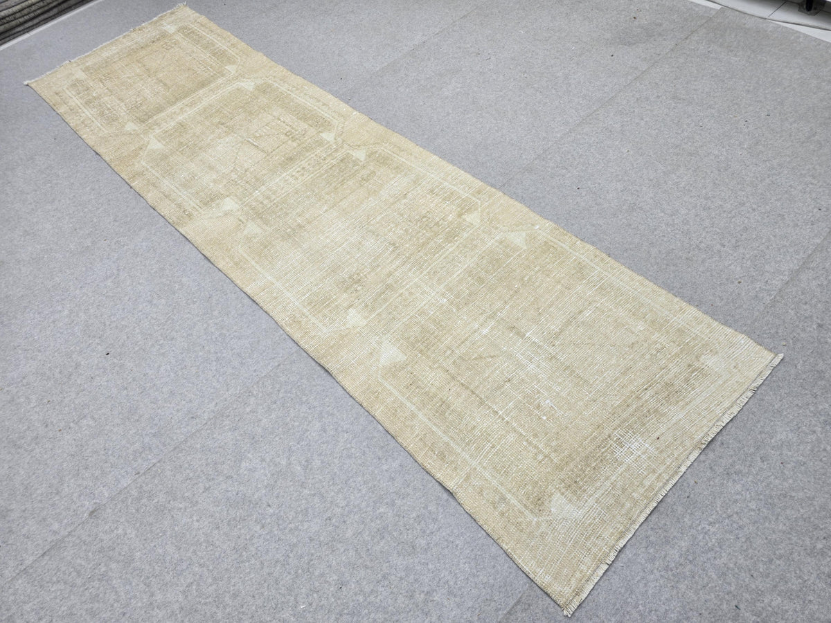 Turkish Runner Rug 3x11, Faded Oatmeal Hallway Runner, Vintage Wool Kitchen Runner Rug, Neutral Boho Corridor Rug for Entryway Decor