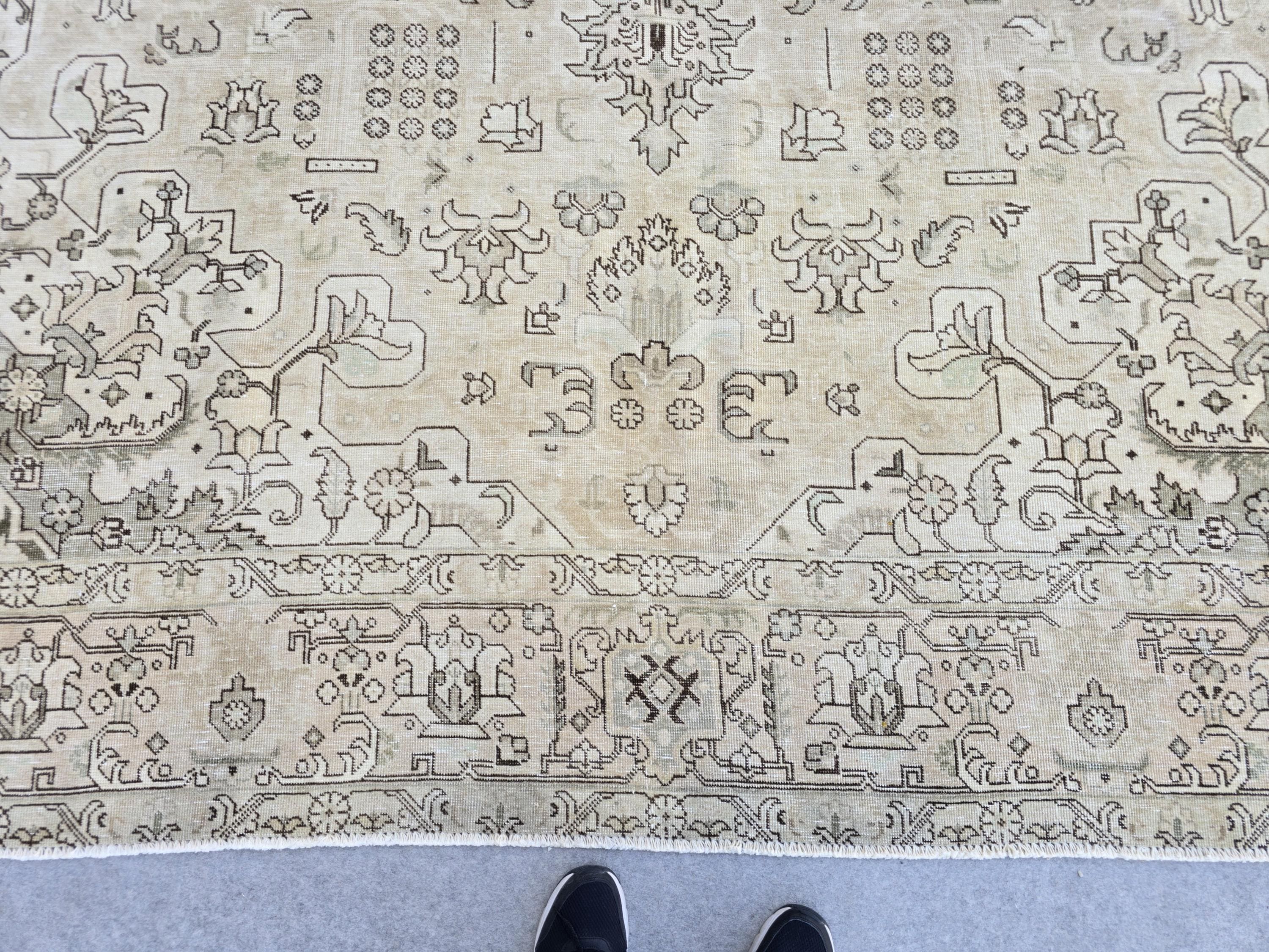 Oushak Rug 10x13, Vintage Hand Knotted Wool Turkish Rug, Ivory Olive Green Medallion Area Rug for Living Room, Large Antique Carpet