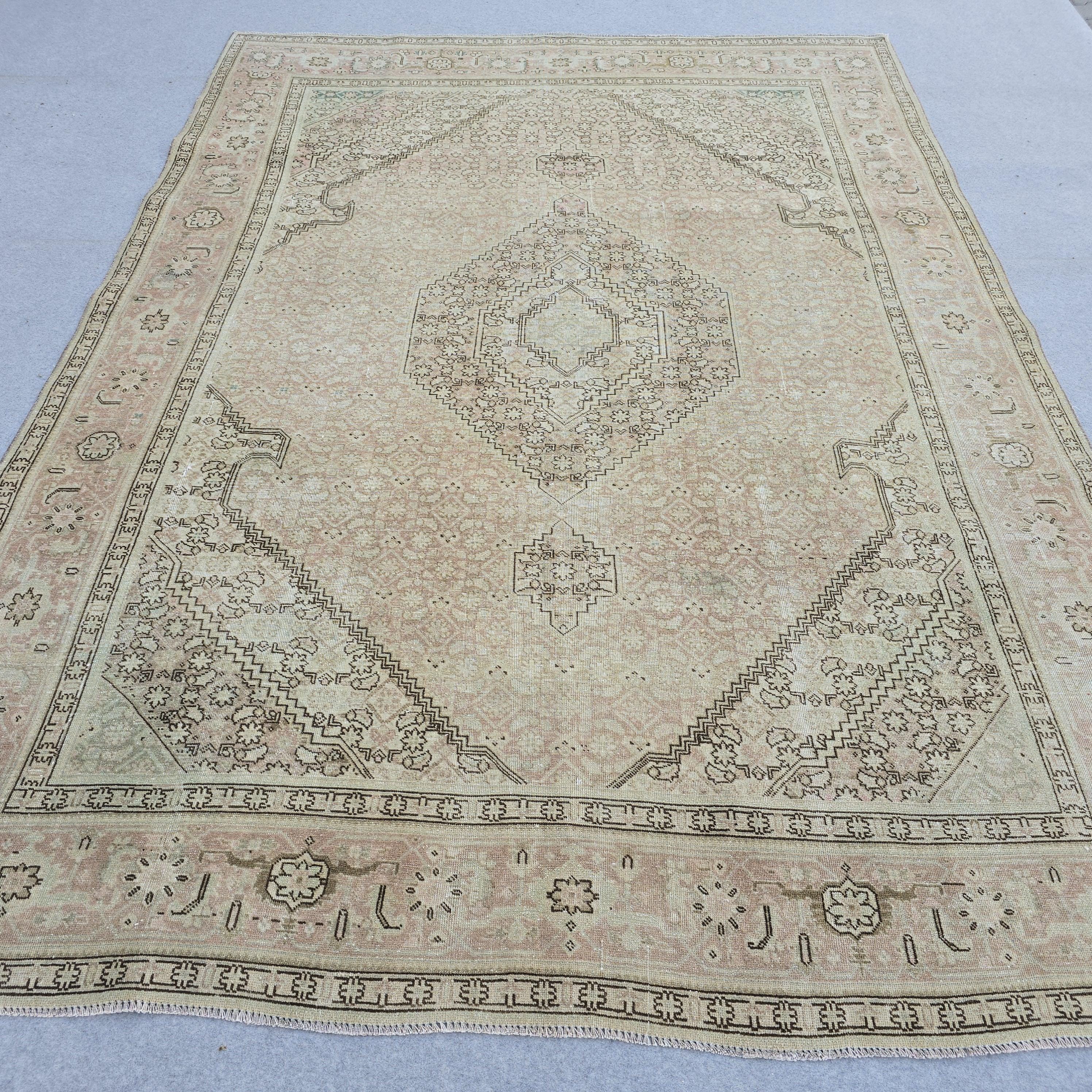 Hand-Knotted Oushak Rug: 7.8 x 10.6 ft Vintage Turkish Wool Medallion Carpet