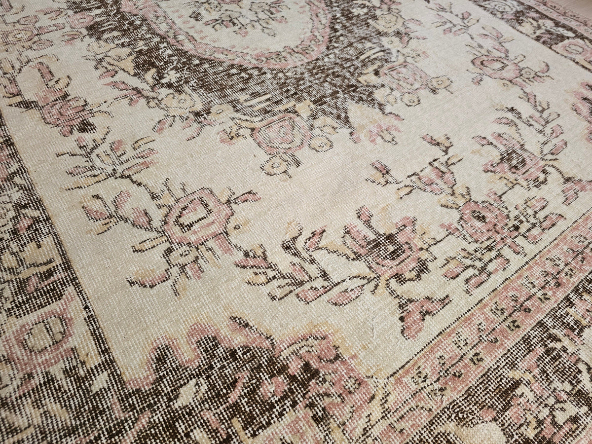 6x9 Neutral Vintage Turkish Oushak Area Rug, Floral Design Wool Rug //5.70x9.25 feet