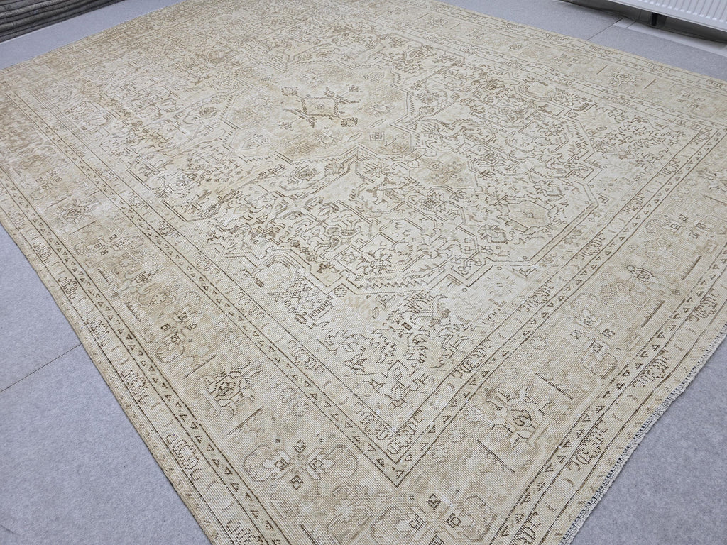 Turkish Rug 10x13, Neutral Beige Vintage Handknotted Wool Carpet, Faded Medallion Area Rug for Dining Room