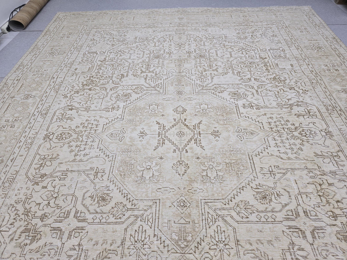 Turkish Rug 10x13, Neutral Beige Vintage Handknotted Wool Carpet, Faded Medallion Area Rug for Dining Room