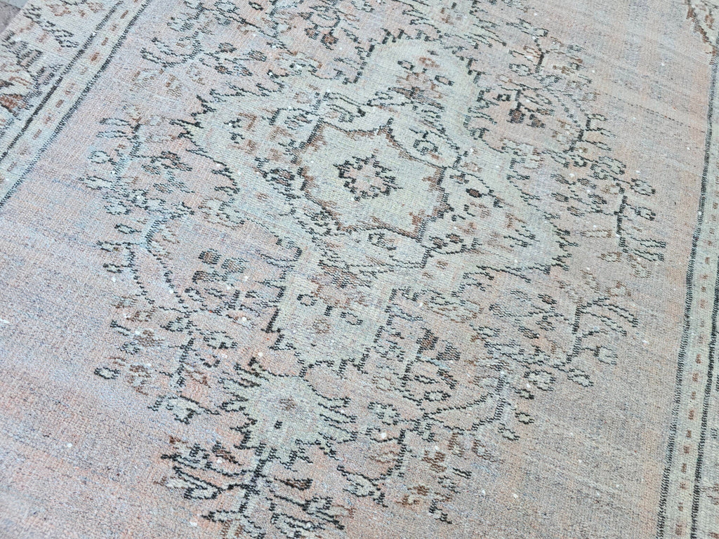 Vintage Oushak Wool Rug: 4.5x8 ft, Oriental Bedroom Rug
