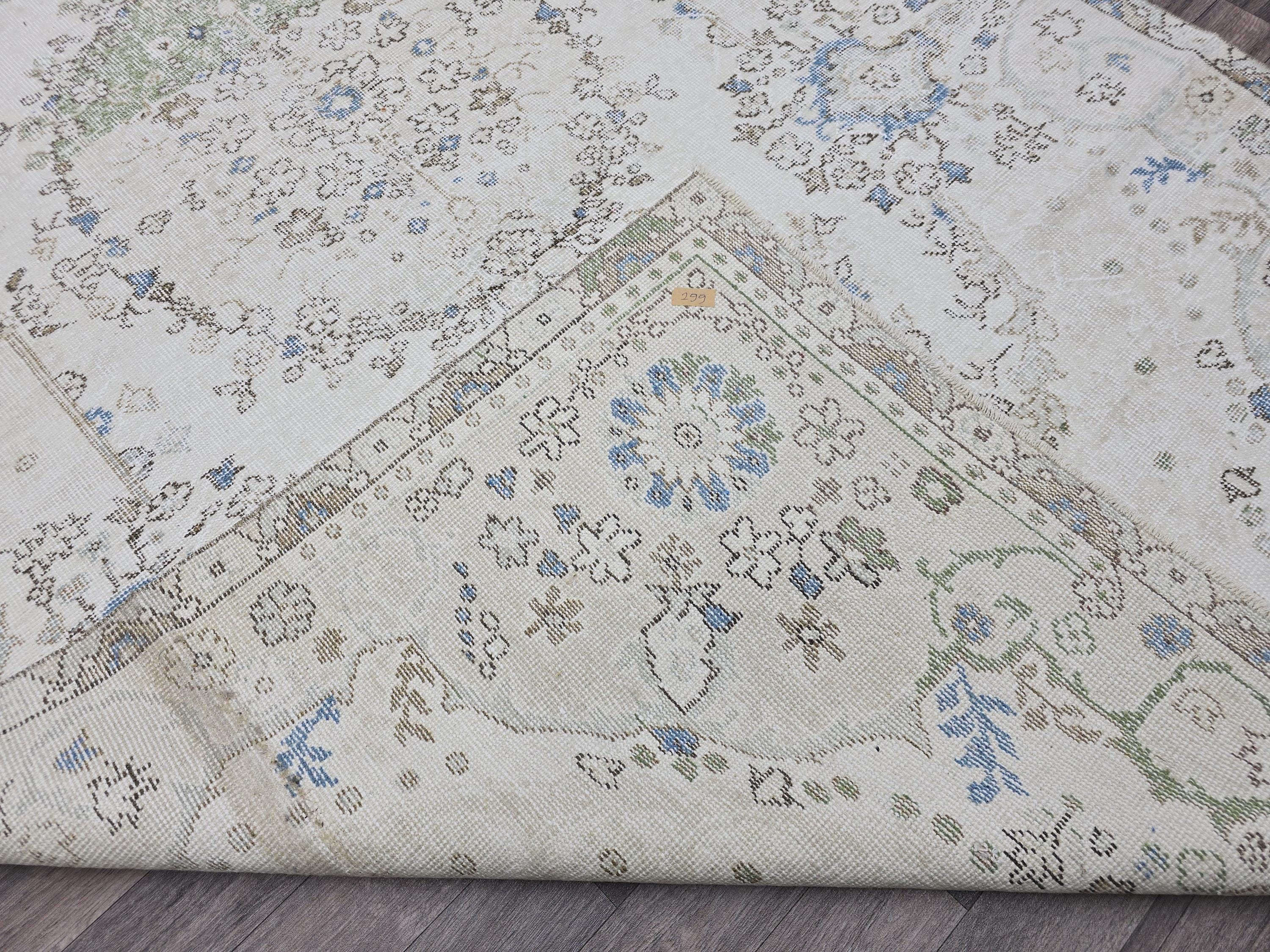 6x9 Vintage Turkish Oushak Rug: Handwoven Wool Cream Floral Carpet