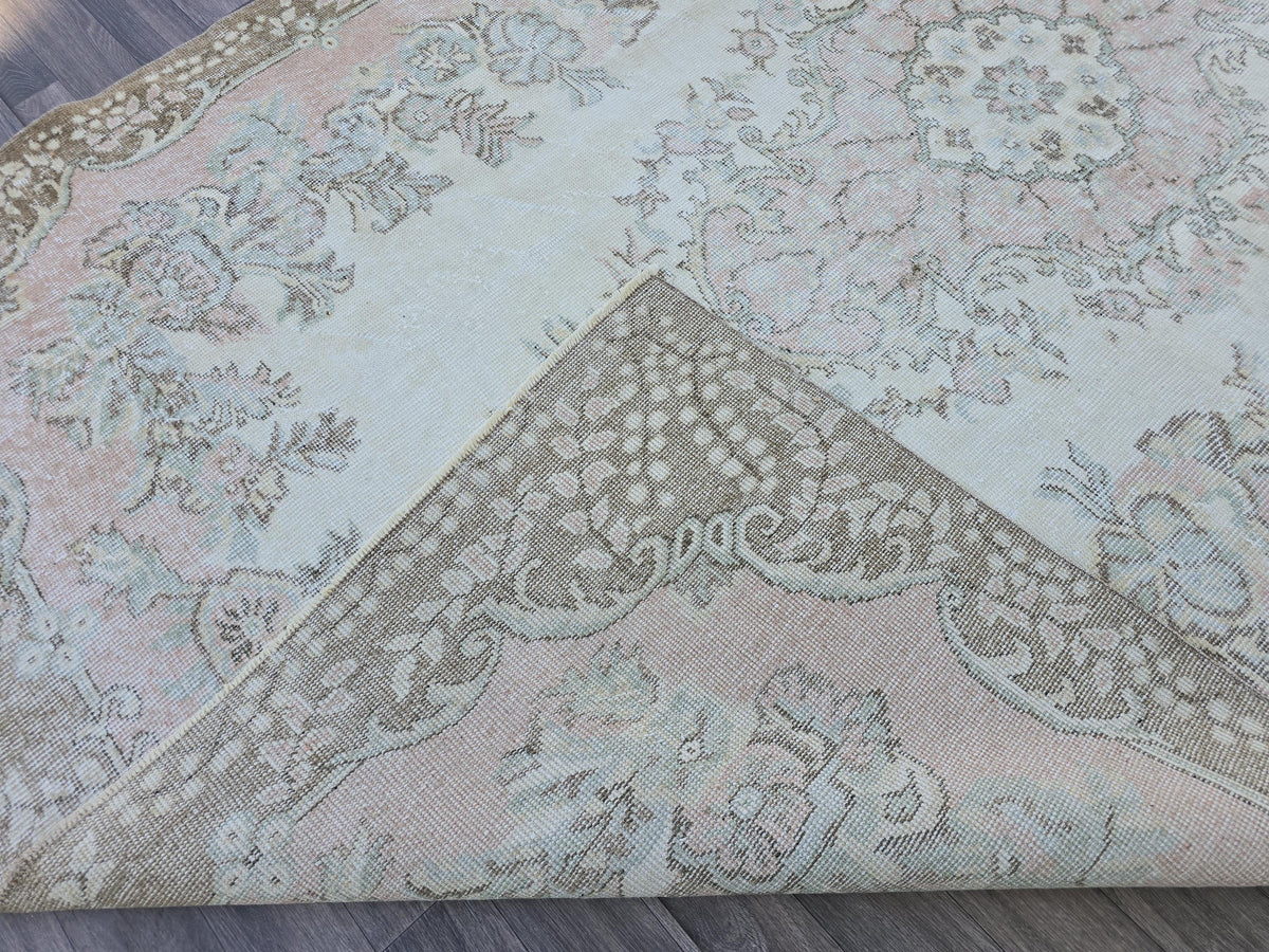 6x9 Vintage Turkish Area Rug Neutral Pink Cream Brown //5.80x9.50 feet