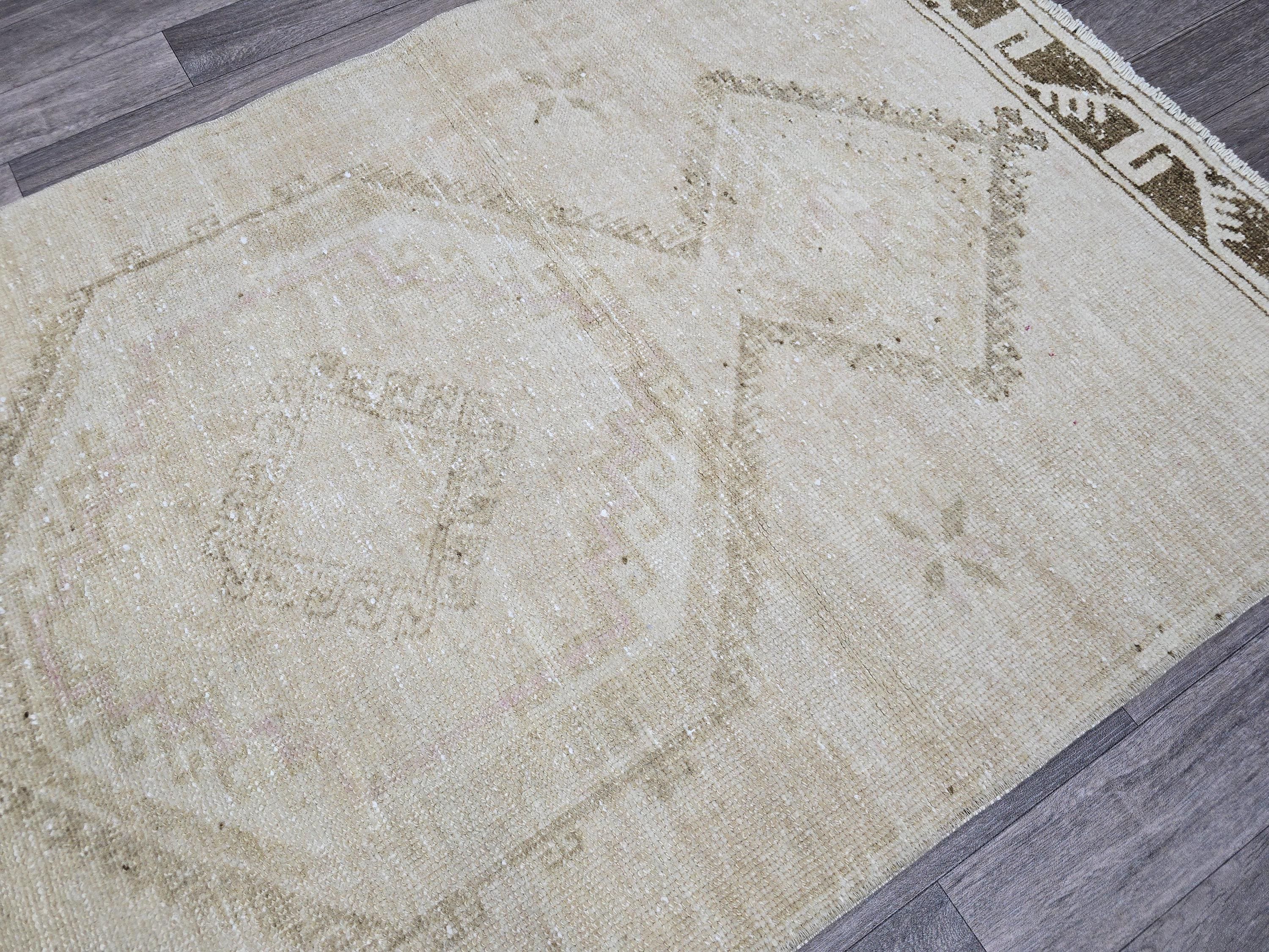 3x4 Neutral Oushak Turkish doormat, wool Vintage Bathmat, Small Turkish Rug
