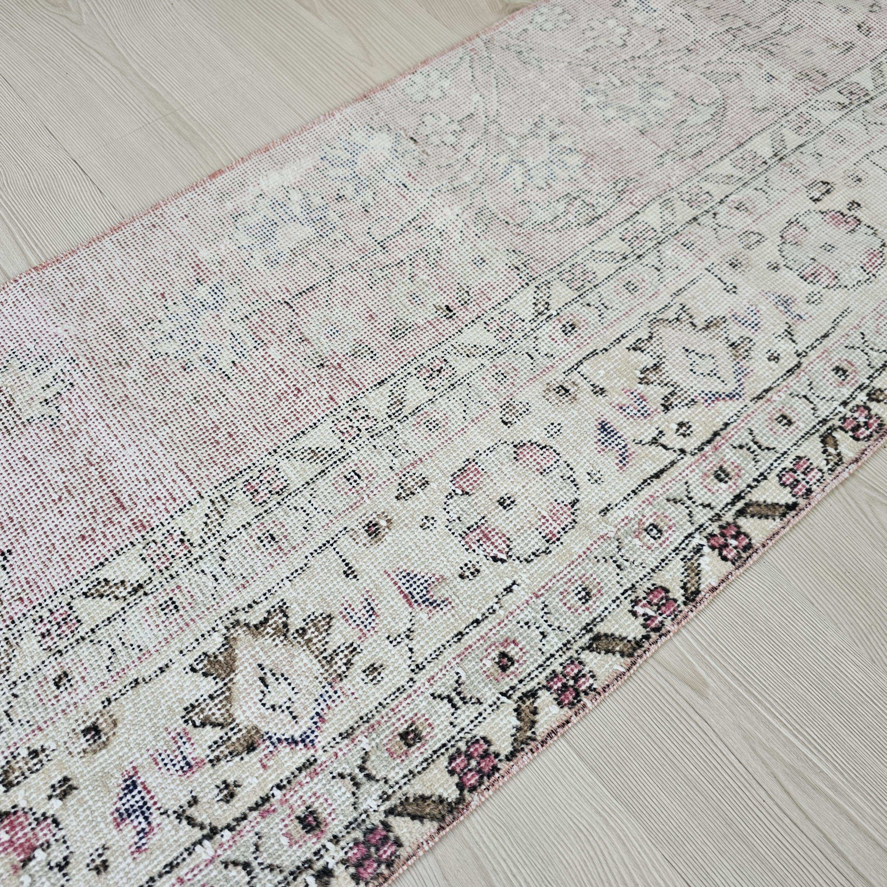 Vintage Turkish Runner Rug: Hand-Knotted Wool Boho Hallway Rug (2x9 Feet)