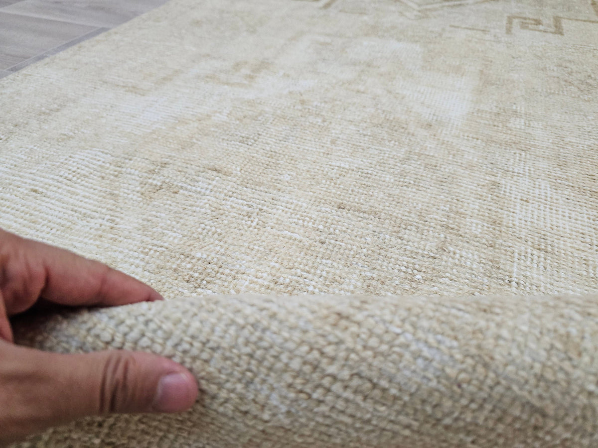 Hand Knotted Wool Runner Rug: Cream Beige Turkish Oushak (2.80 x 10.15 feet)