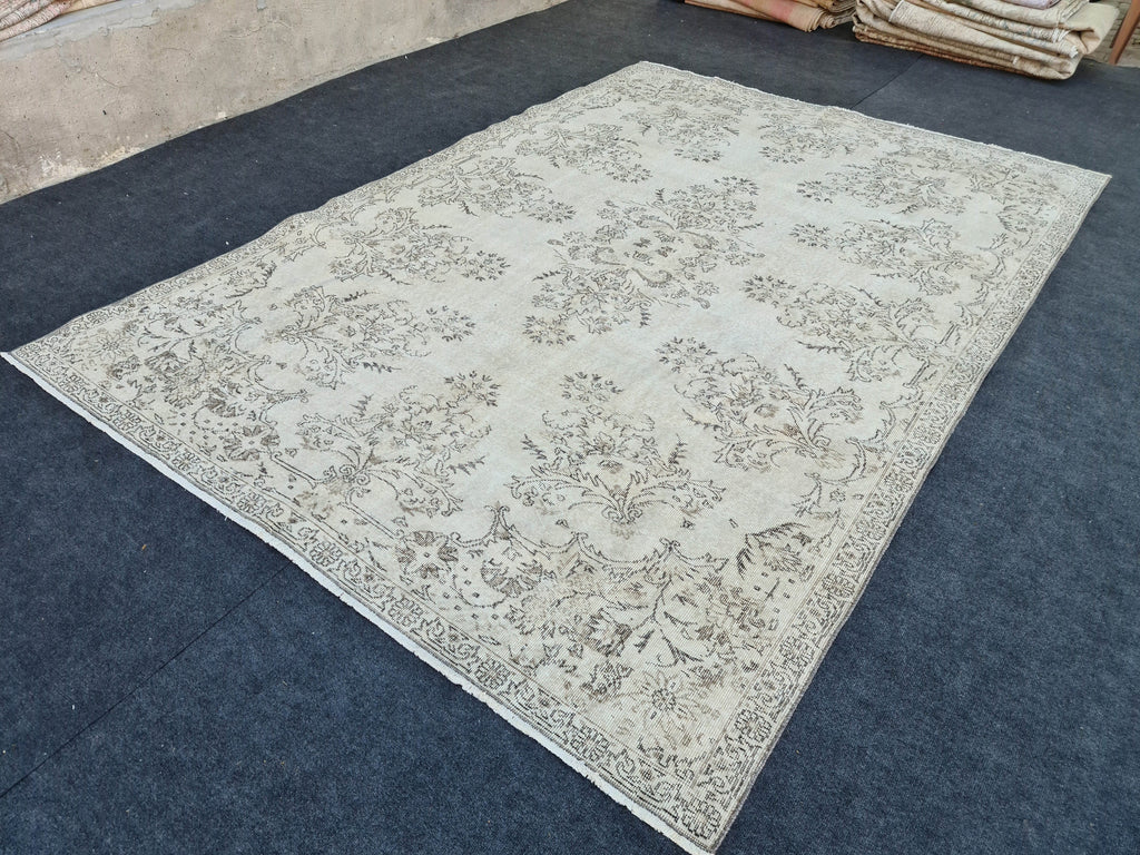 Cream Oushak Rug (7x10.55 ft): Vintage Turkish Wool Area Rug