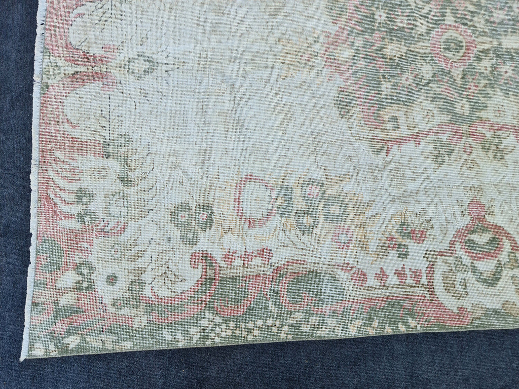 5x8 Hand-Knotted Wool Oushak Rug: Vintage Turkish Accent Carpet