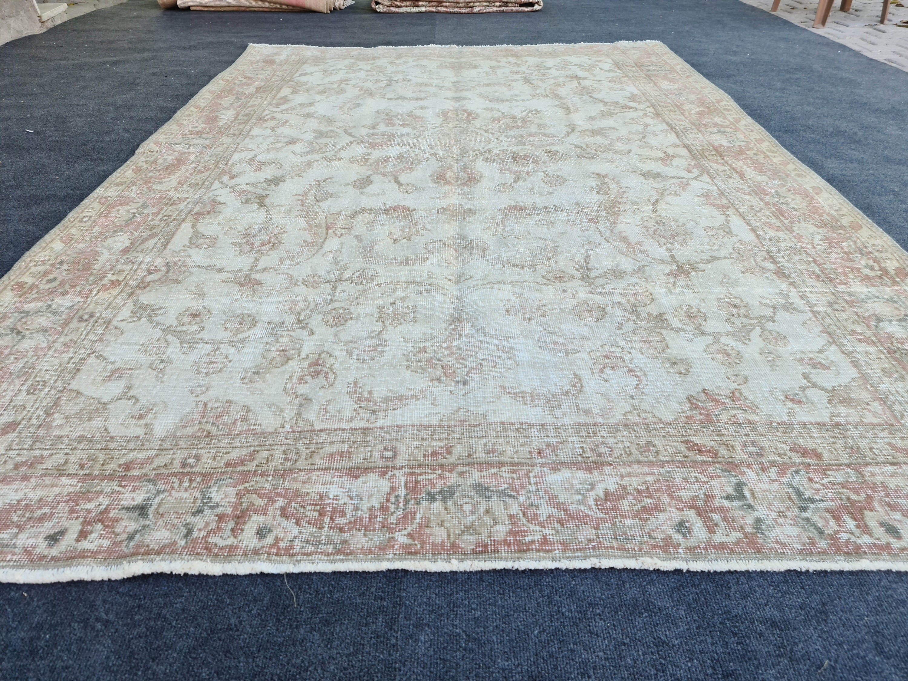 6x9 Faded Turkish Rug: Hand Knotted Wool Oriental Carpet