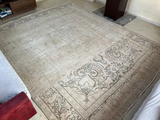 9x12 Distressed Neutral Antique Wool Turkish Rug  //9.30x12.40 feet