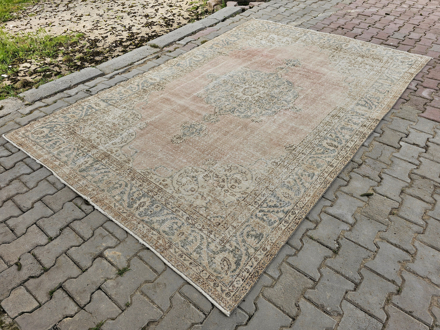 7x11 Vintage Turkish Area Rug Pink and Sage Green - Hand Knotted Wool Oushak Rug /7x10.70 feet