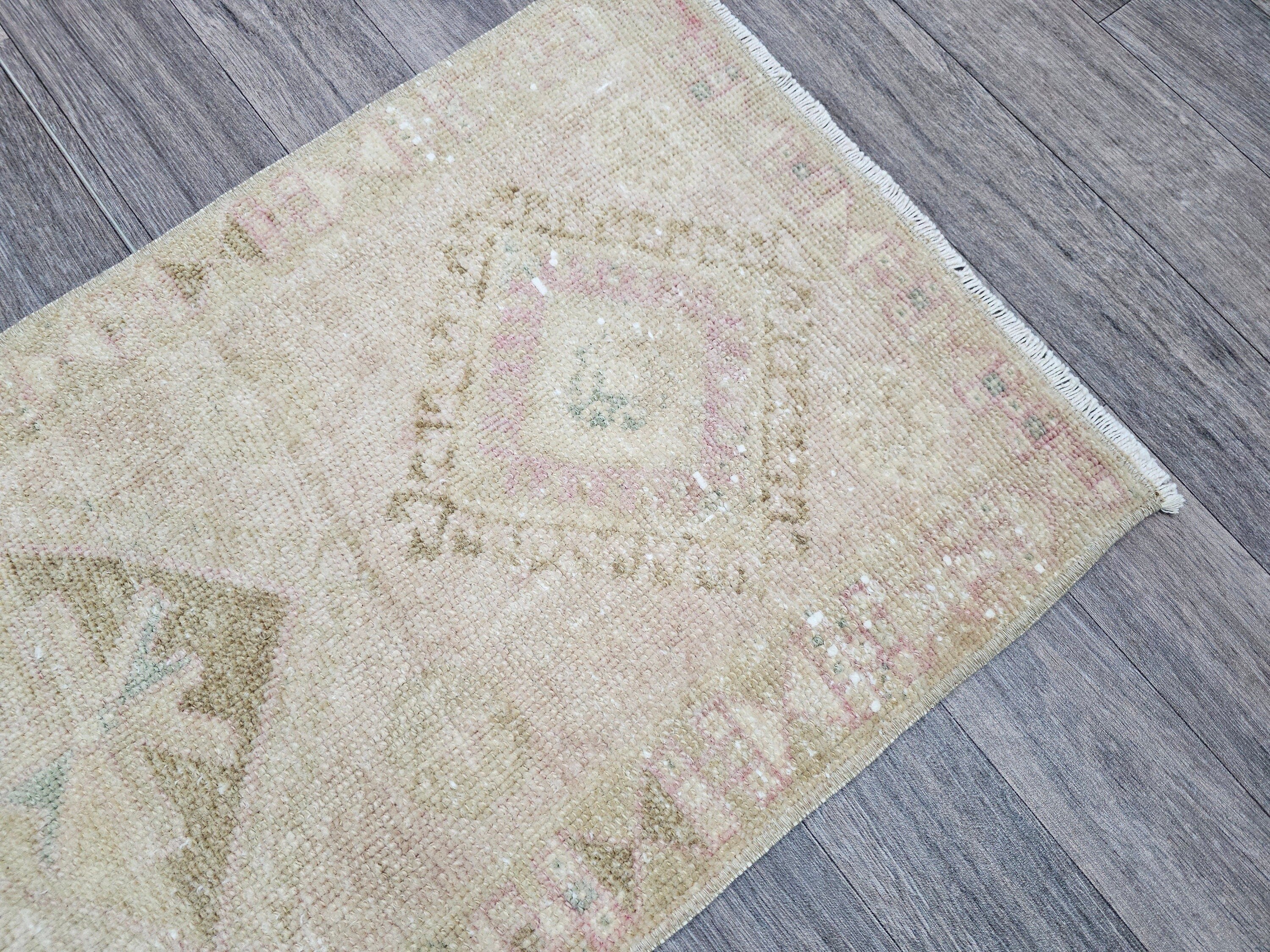 Handwoven Turkish Wool Rug: Faded Green Vintage Bath Mat (20x40 in)