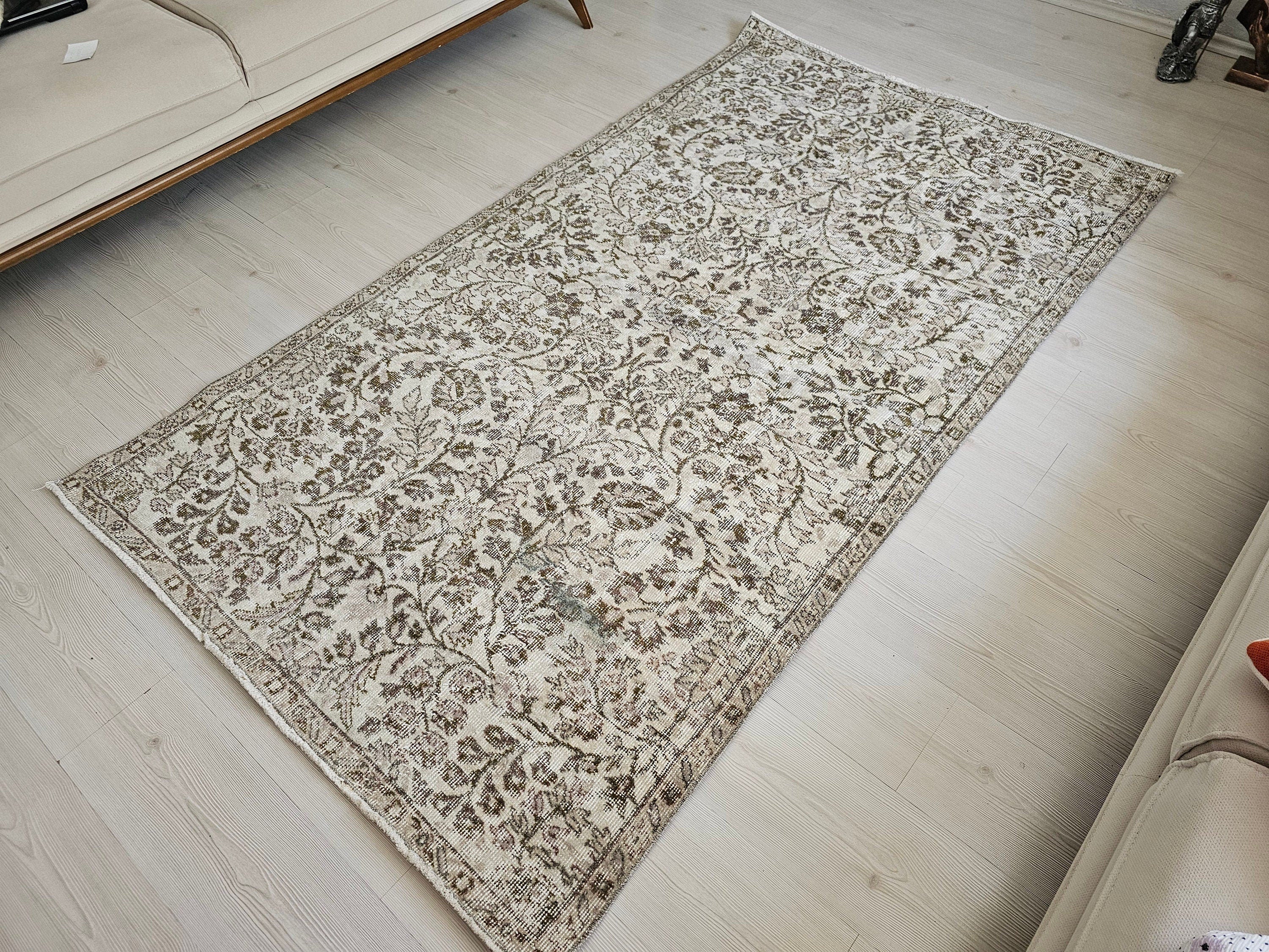 Small Hand-Knotted Wool Oushak Rug: Neutral Turkish Entryway Carpet (4.20x7.40 ft)
