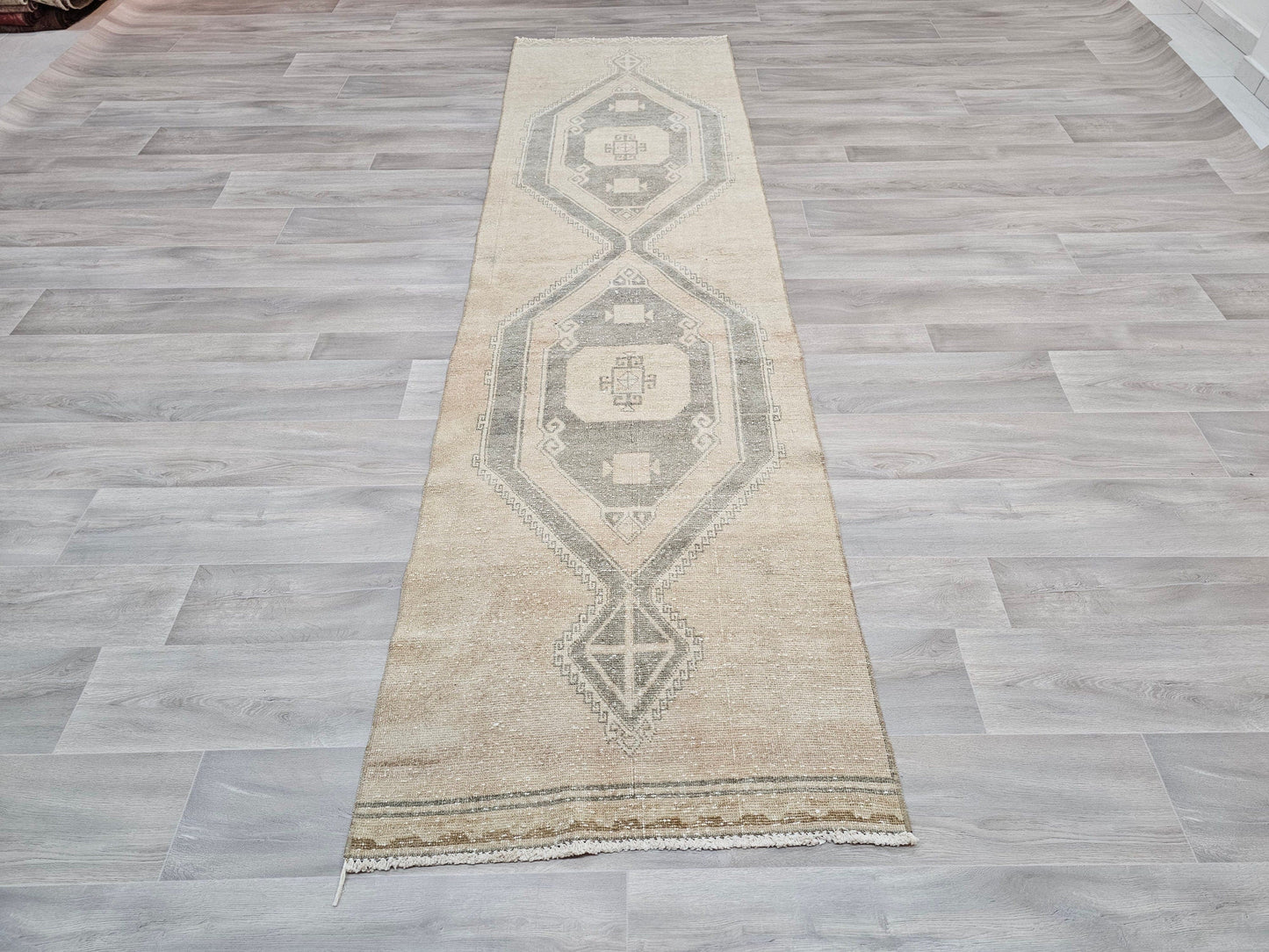 3x10 Neutral Vintage Turkish Runner Rug - Hand Knotted Wool Oushak Runner - Boho Runner Rug // 2.70x10.15 feet