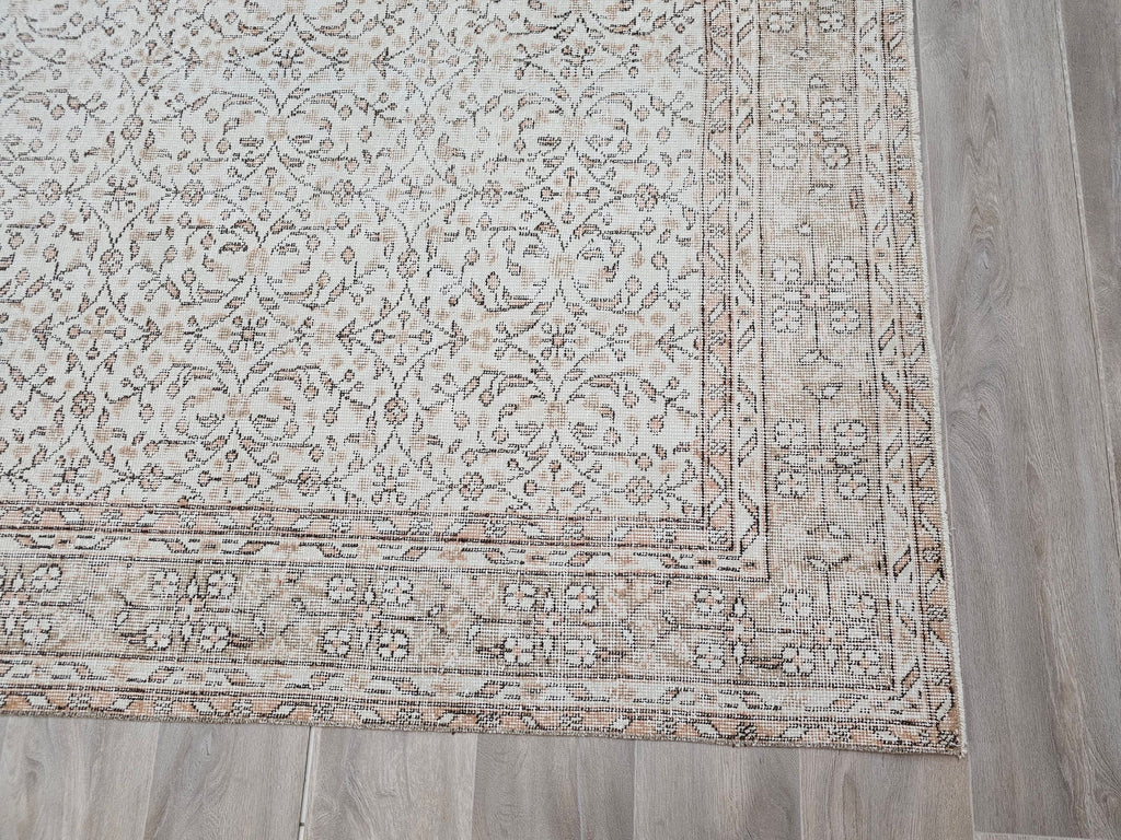 Neutral Vintage Turkish Oushak Rug: Hand-Knotted Wool, 6.2x10 ft