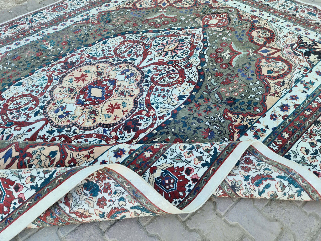 Large Vintage Persian Wool Rug 9x13: Green, White Medallion