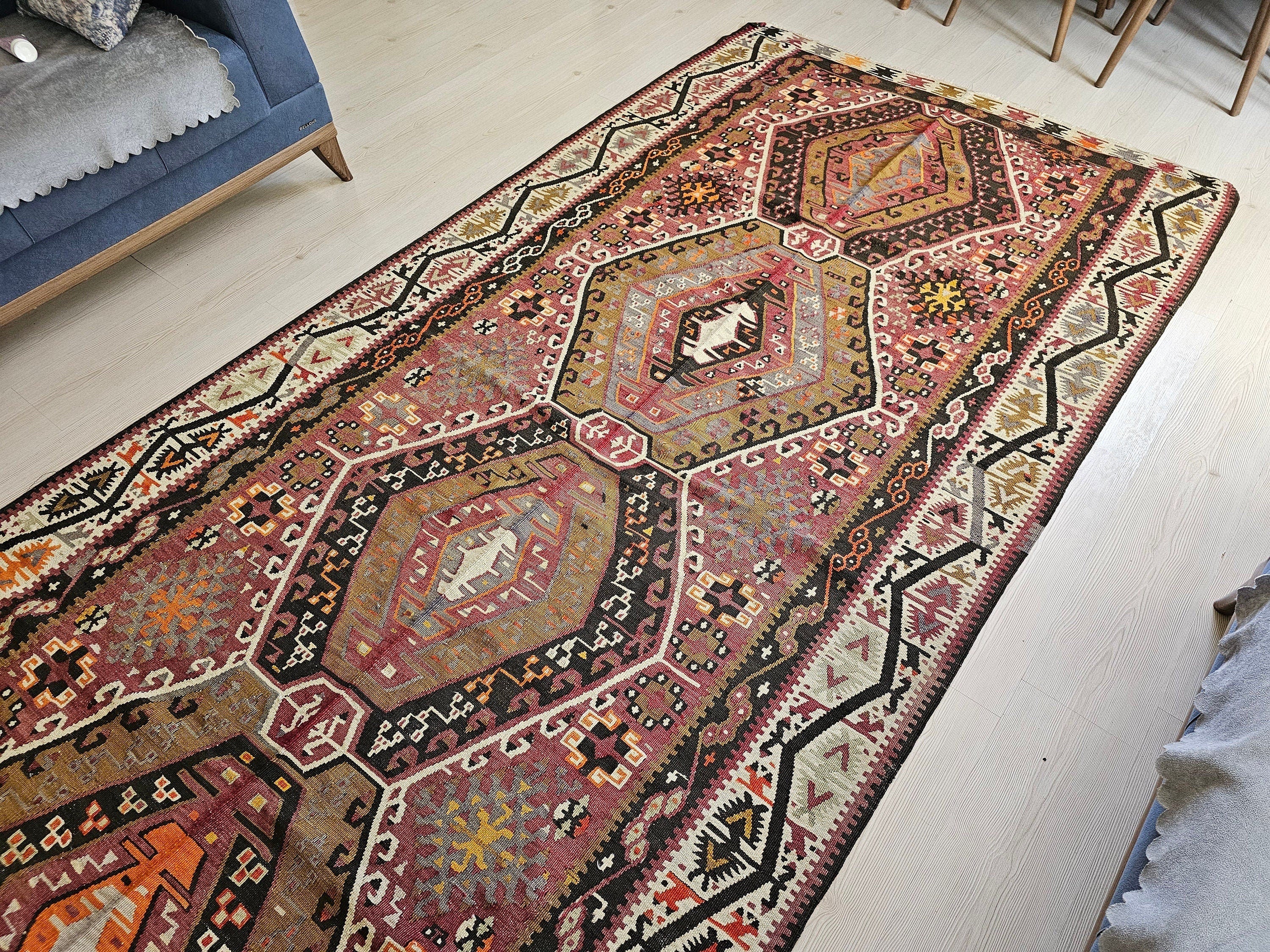 Vintage Turkish Kilim Rug: Traditional Tribal Woven Rug (5.20x11.40 feet)