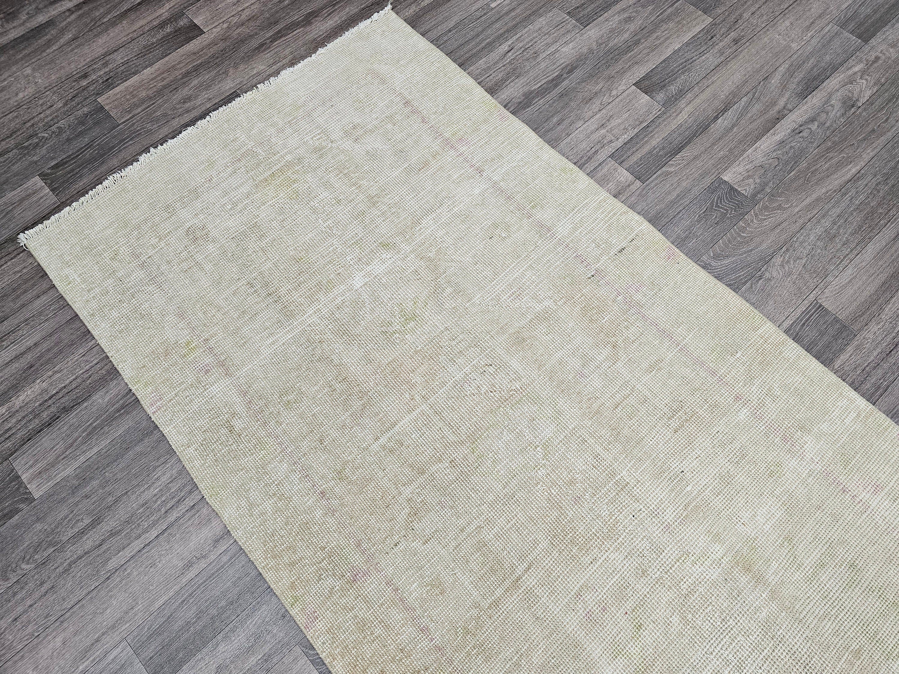Neutral Turkish Oushak Runner Rug: Vintage Wool Hallway Carpet (3.30x11.90 feet)