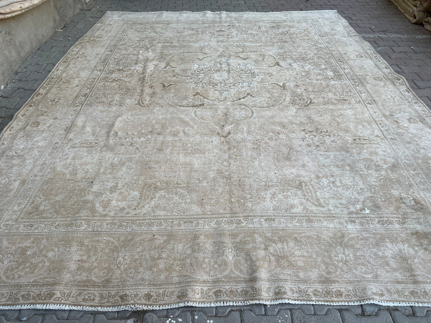 10x13 Neutral Antique Area Rug/ Distressed Wool Turkish Oushak Rug /10.10x12.80 feet