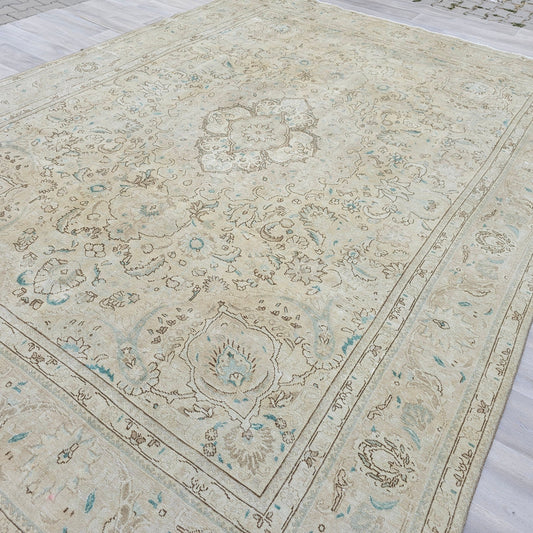 10x13 Neutral Vintage Oversize Wool Turkish Rug // 9.60x12.65 feet