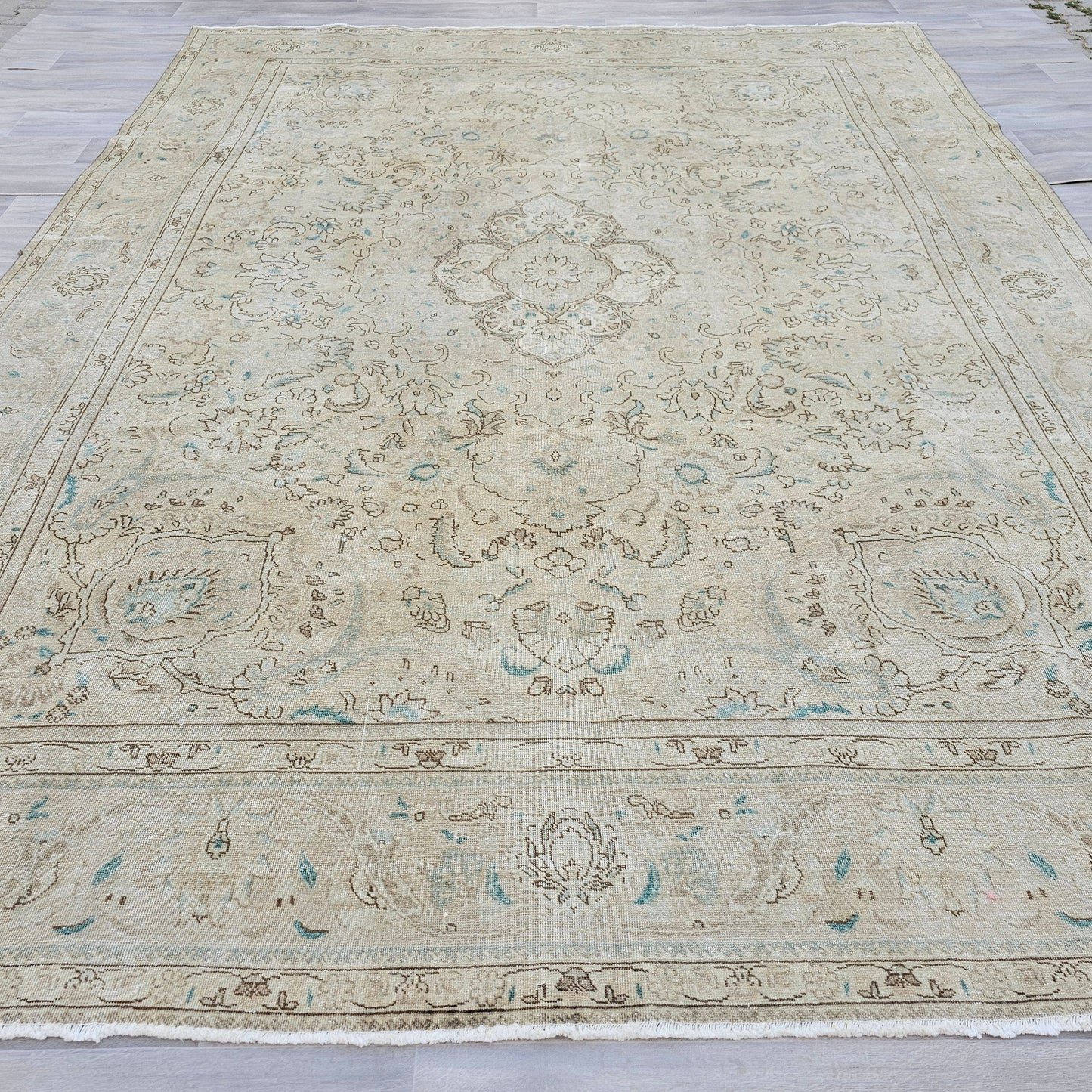 10x13 Neutral Vintage Oversize Wool Turkish Rug // 9.60x12.65 feet