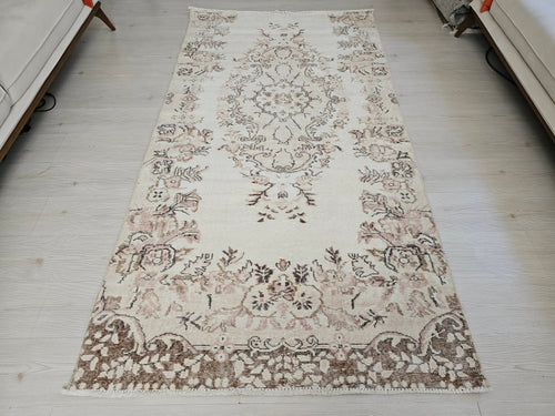 4x8 Vintage Wool Oushak Rug: Turkish Bedroom Decor