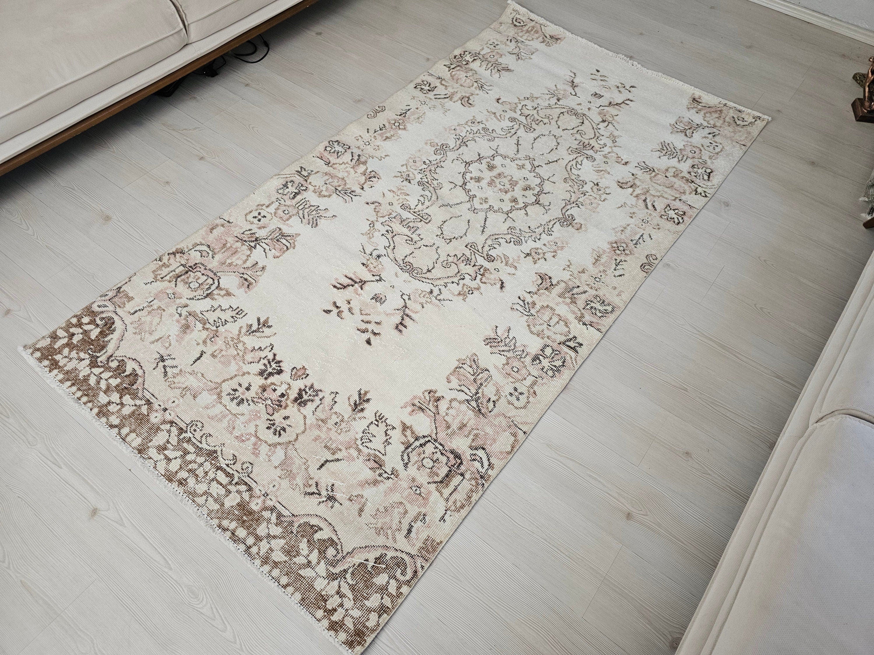 4x8 Vintage Wool Oushak Rug: Turkish Bedroom Decor