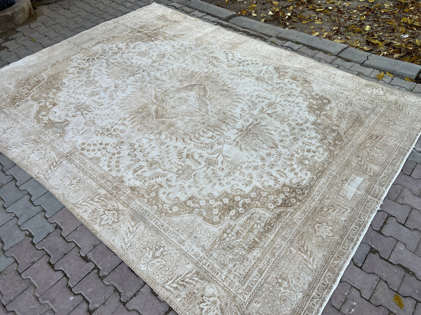 9x12 Neutral Area Rug/ Hand Knotted Vintage Carpet/ Oversize Turkish Rug/ Large Wool Rug/ Distressed Oushak Rug/ Faded Area Rug/9x12 feet