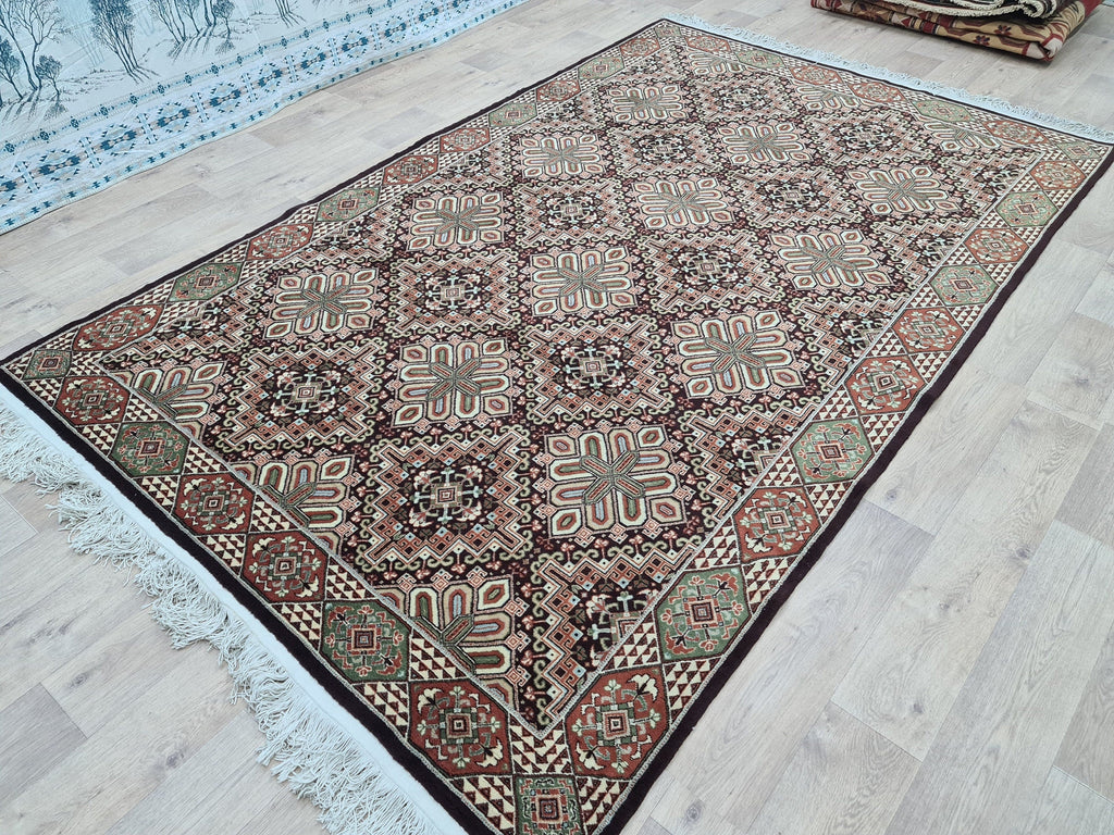 Medium Vintage Turkish Oushak Rug: Hand-Knotted Wool Carpet (6.40x10 ft)