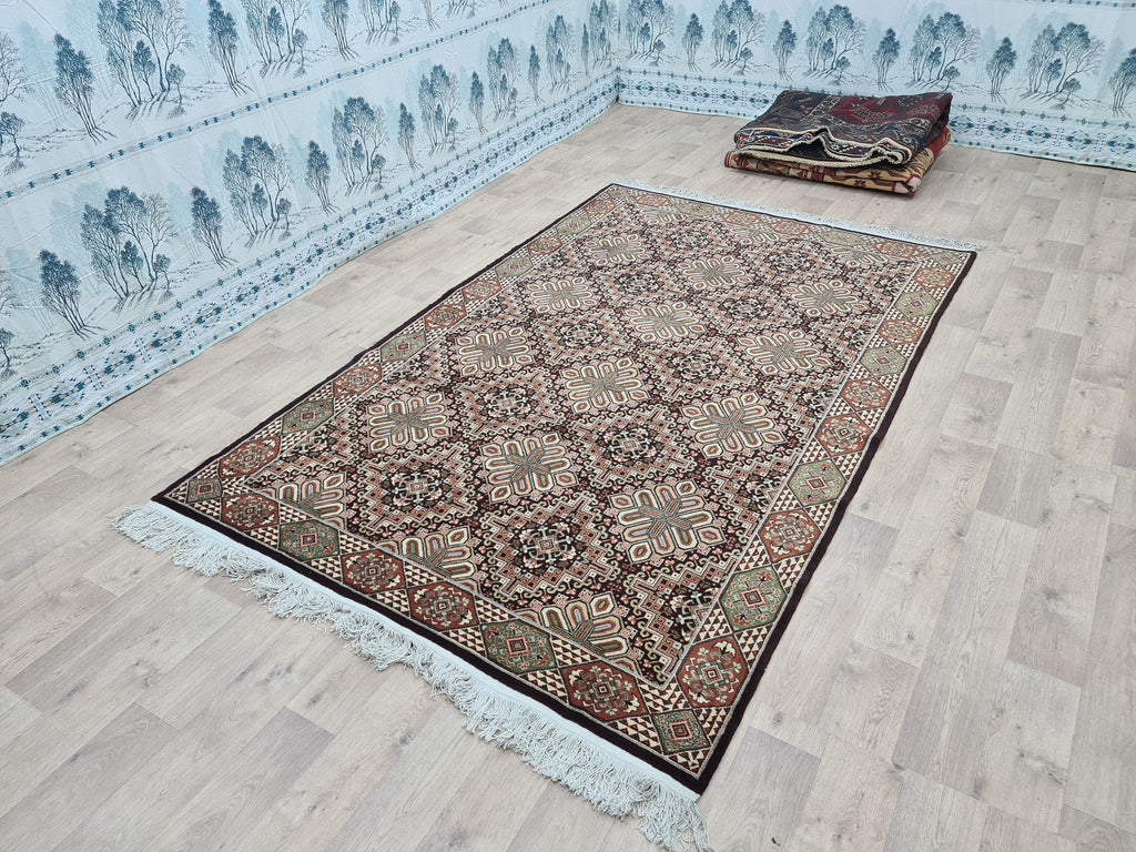 Medium Vintage Turkish Oushak Rug: Hand-Knotted Wool Carpet (6.40x10 ft)