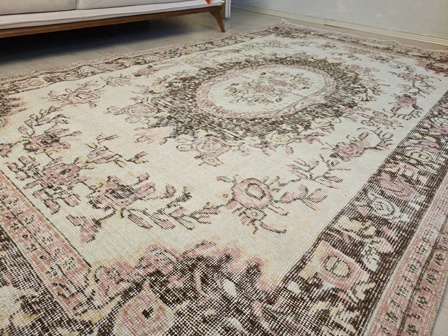 6x9 Neutral Vintage Turkish Oushak Area Rug, Floral Design Wool Rug //5.70x9.25 feet