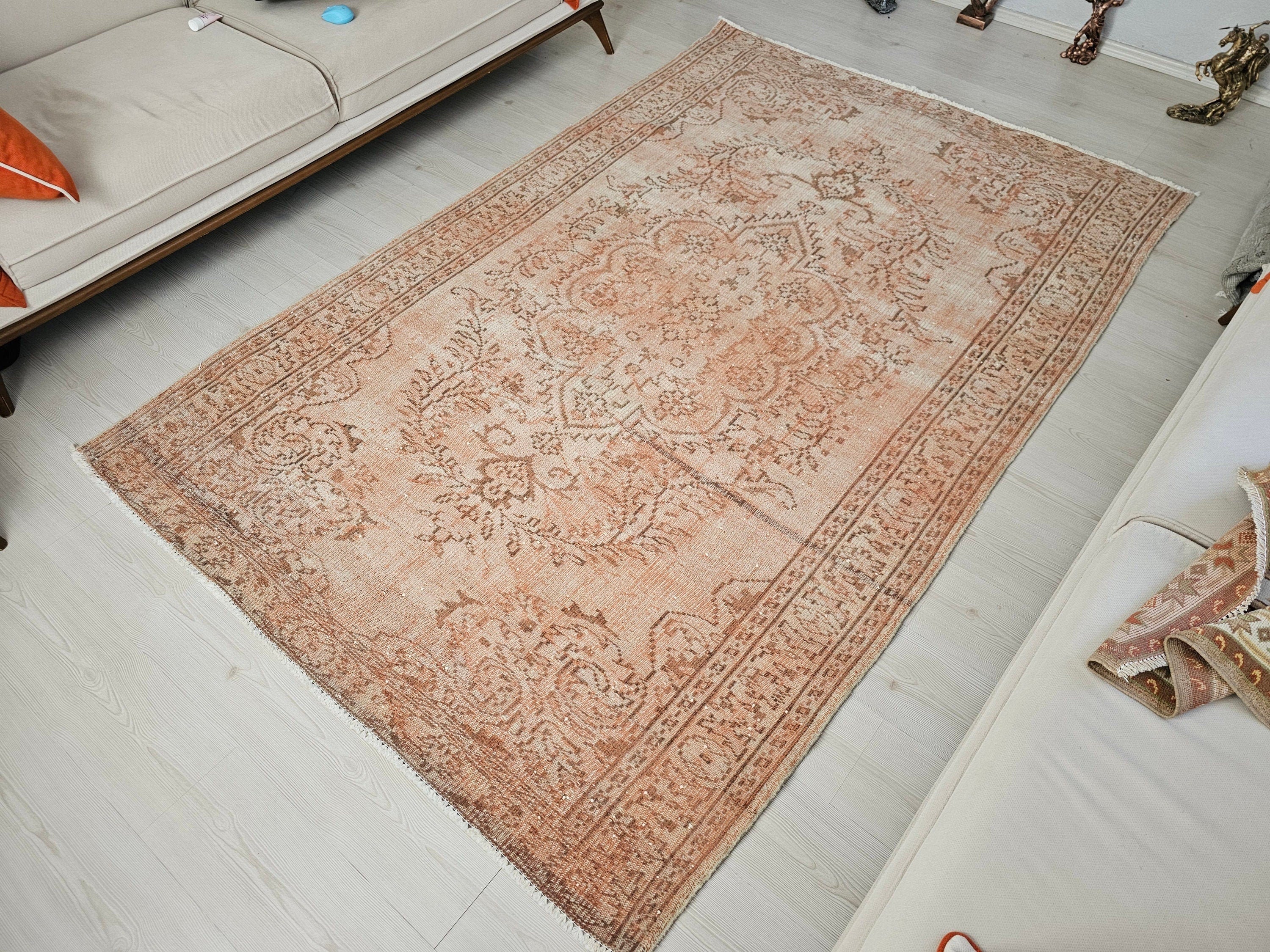 Vintage Oushak Rug/ 5.60x8.55 feet / Rustic Color Turkish Wool Handmade Carpet