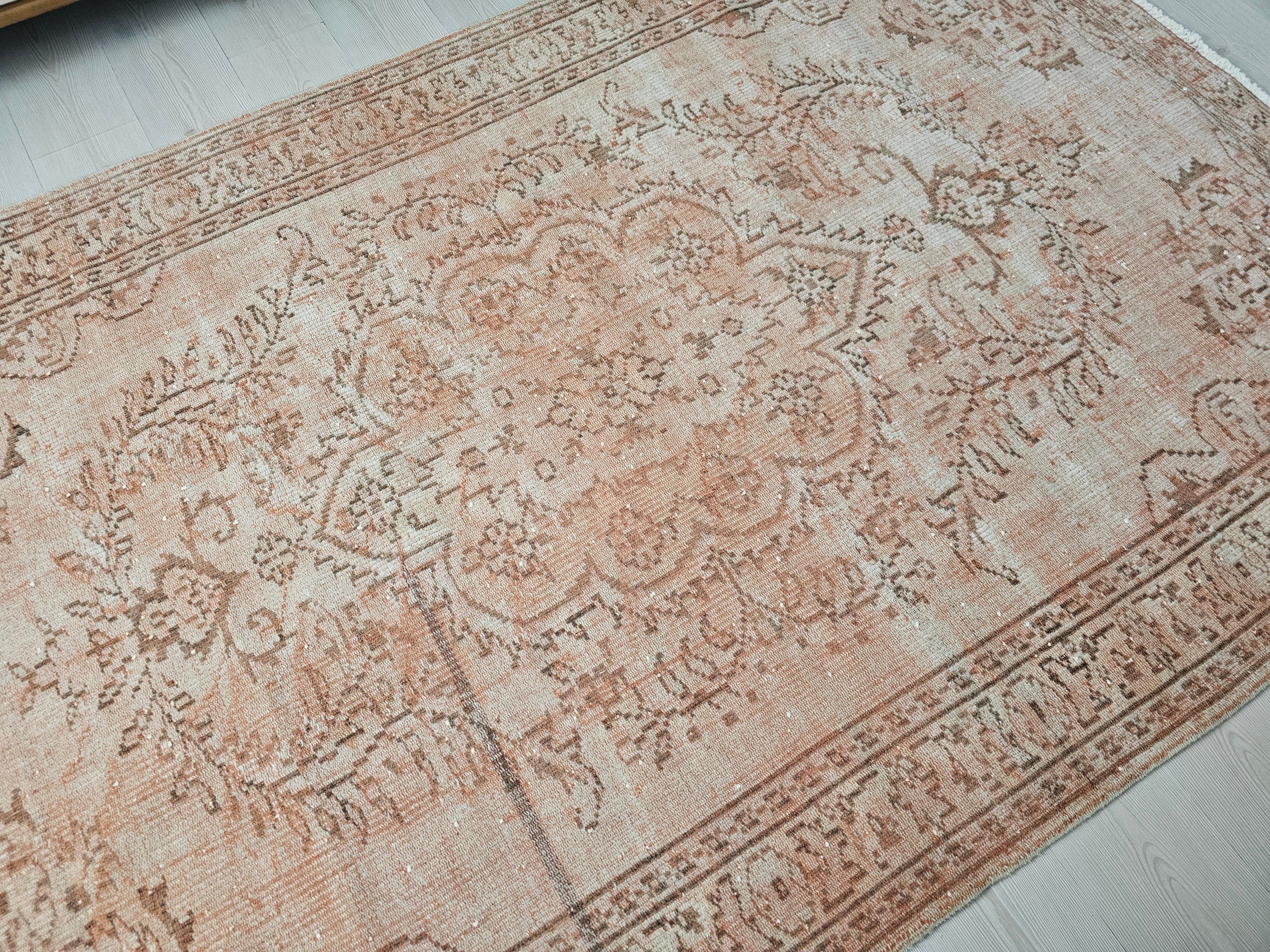 Vintage Oushak Rug/ 5.60x8.55 feet / Rustic Color Turkish Wool Handmade Carpet