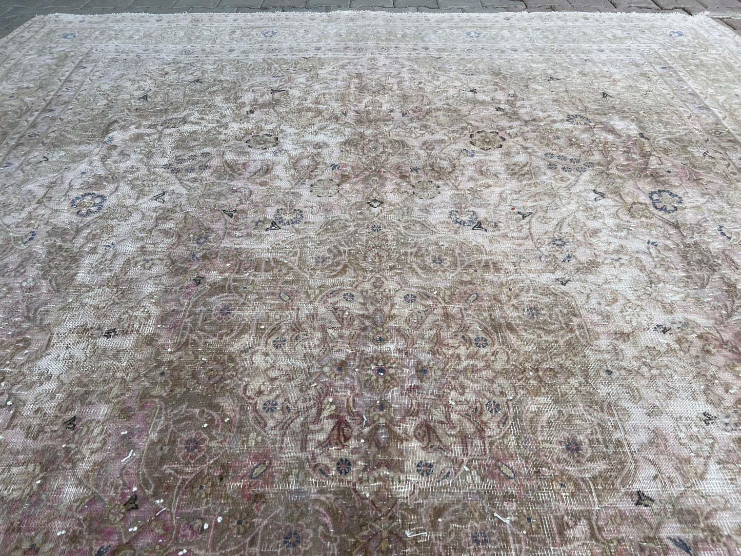 9x13 Oversize Faded Turkish Rug