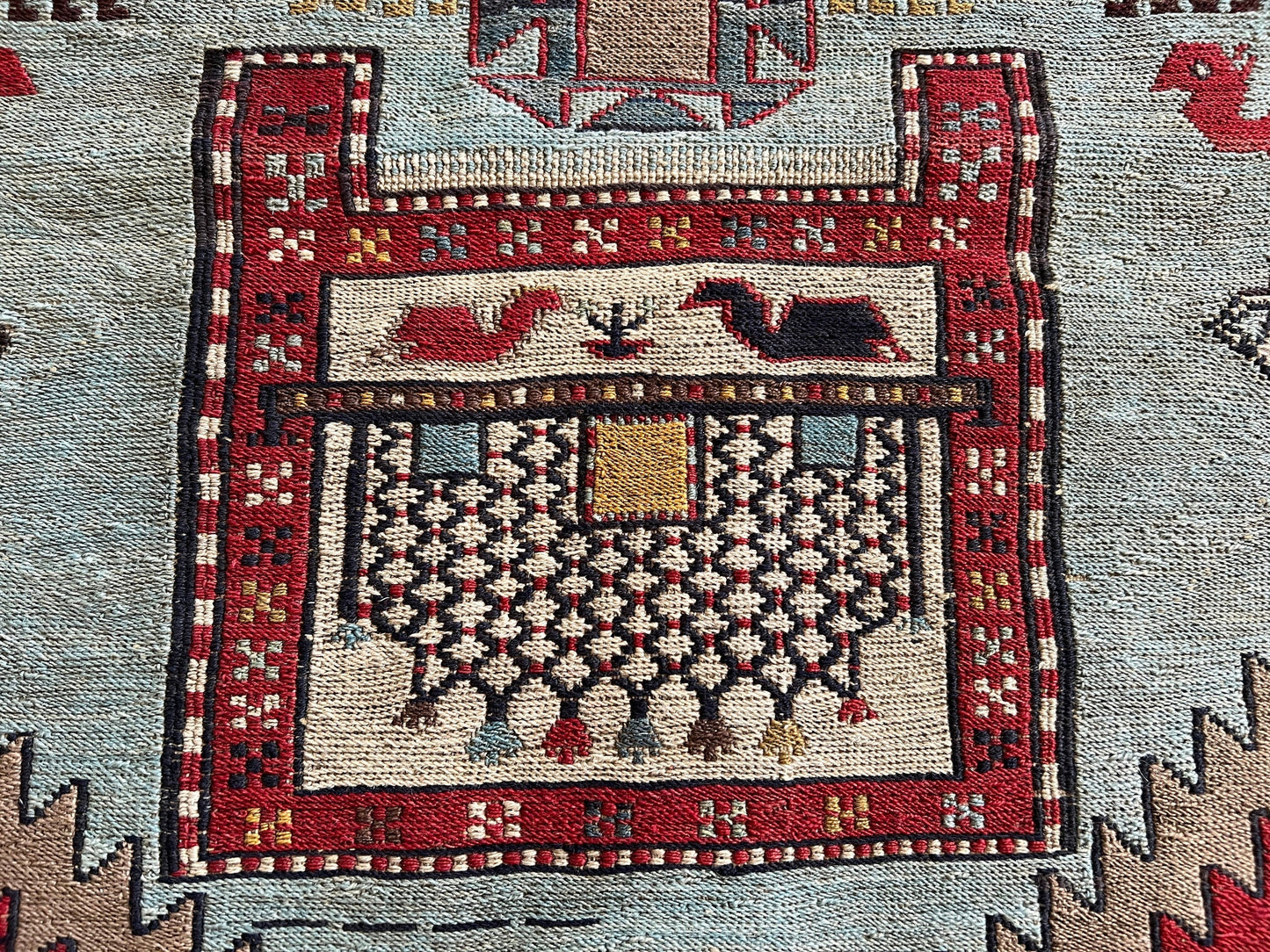 Vintage Traditional Handmade Wool Soumak Rug //3.30x4.70 feet