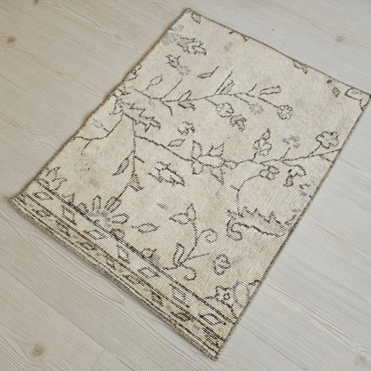 24x32 inches Neutral Vintage Doormat - Turkish Bath mat