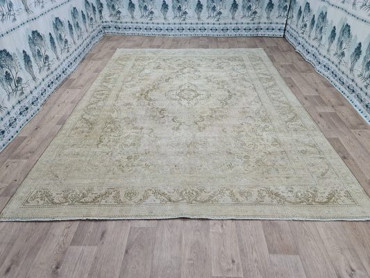 8x11 Oriental Turkish Rug/ Medium Oushak Rug/ Authentic Home Decor Rug/ Medallion Vintage Carpet/ Muted Neutral Rug /8.10x11.30 feet