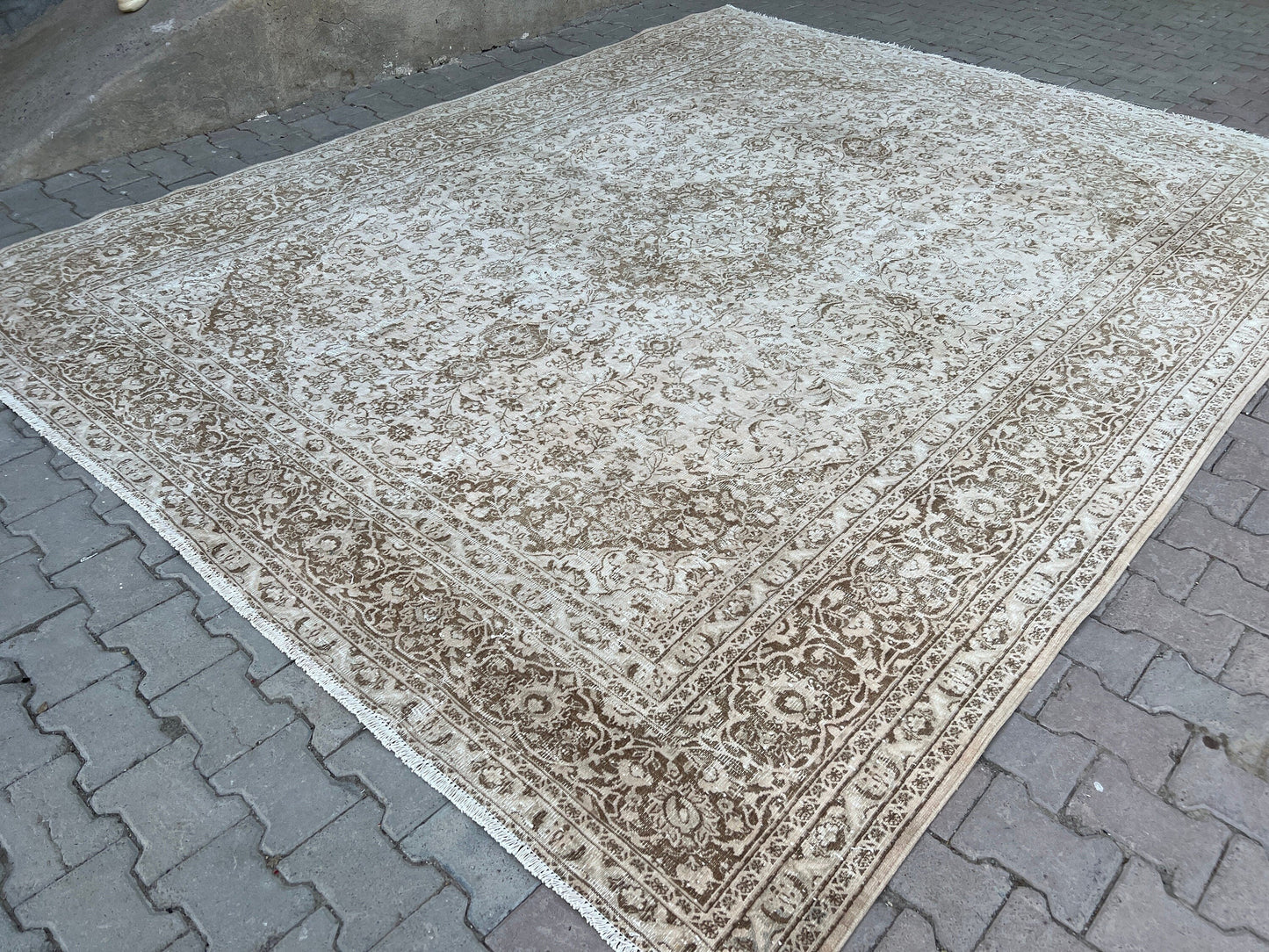 10x12 Neutral Vintage Area Rug for Livingroom