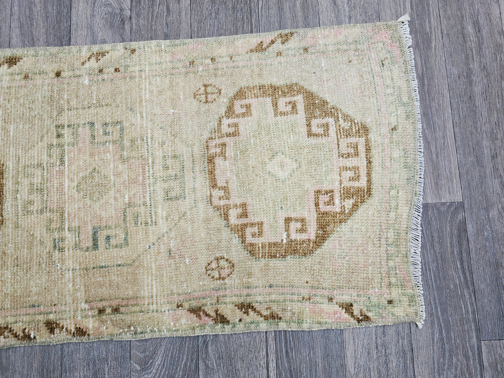 Handwoven Wool Turkish Rug: Neutral Vintage Oushak Bath Mat (18.50x35.45 inches)