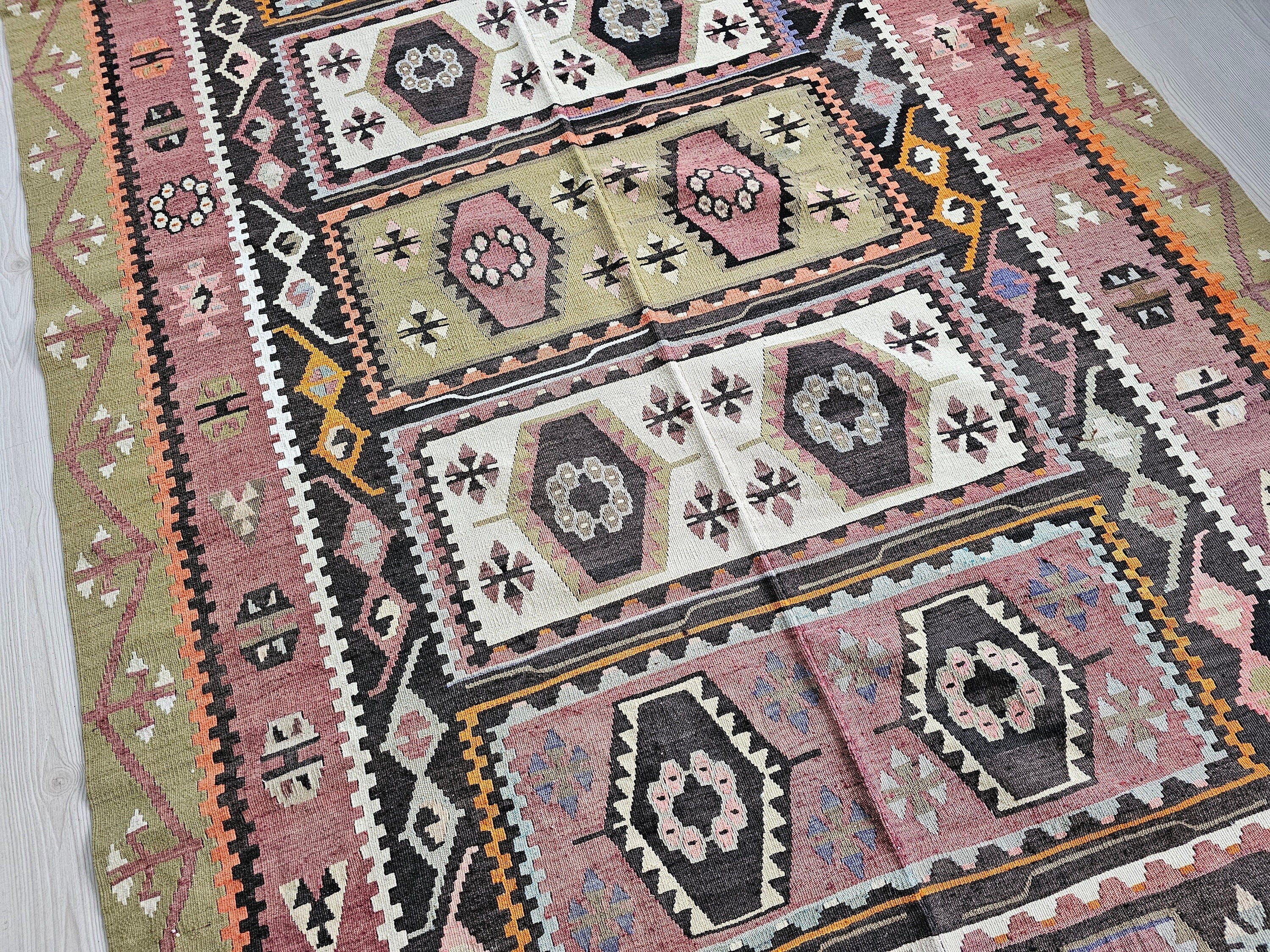Handwoven Turkish Kilim Rug: 5x11.5 ft Vintage Wool Rug