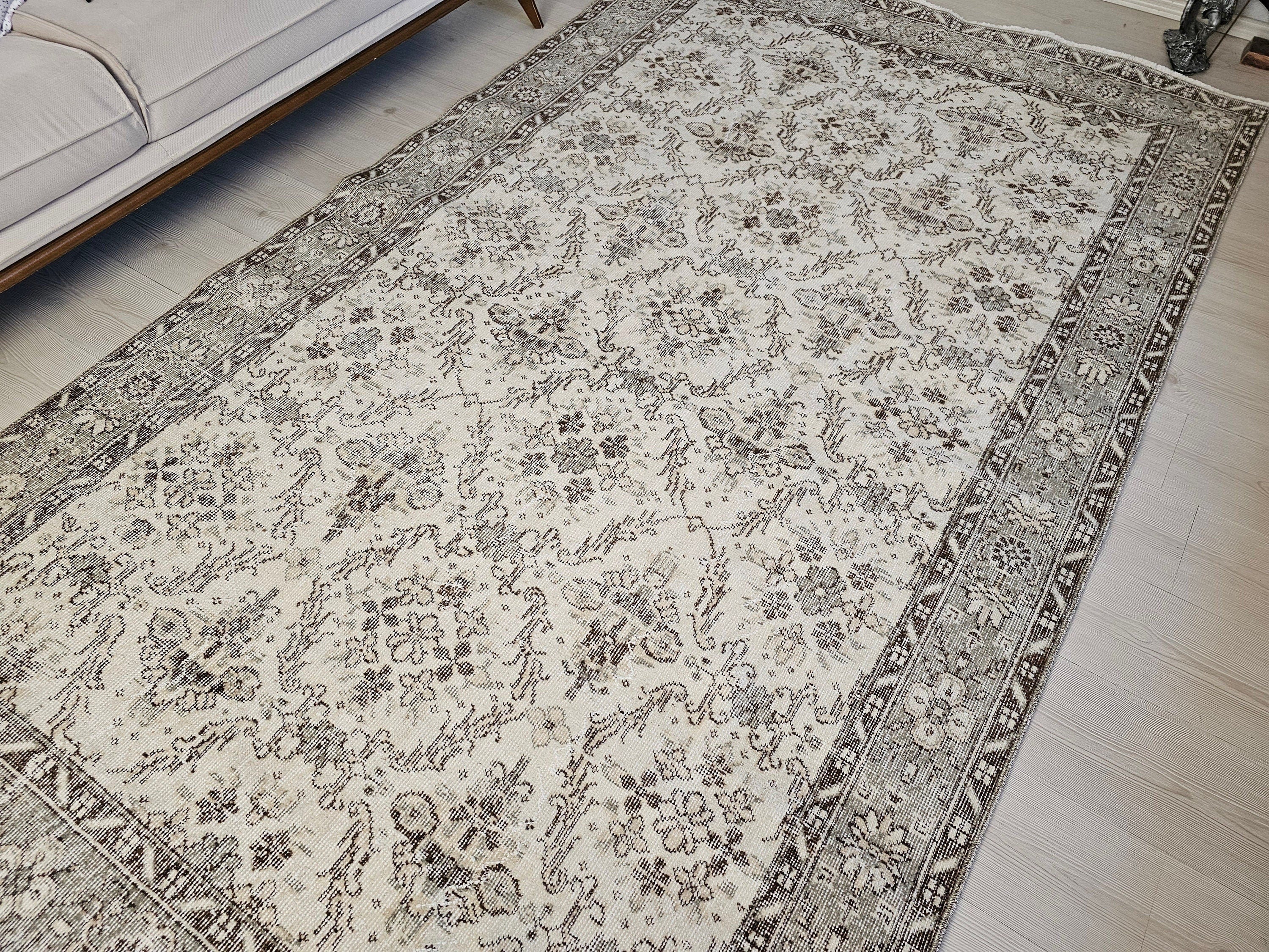 Neutral Floral Oushak Rug: 6x9 Vintage Hand-Knotted Wool Area Rug