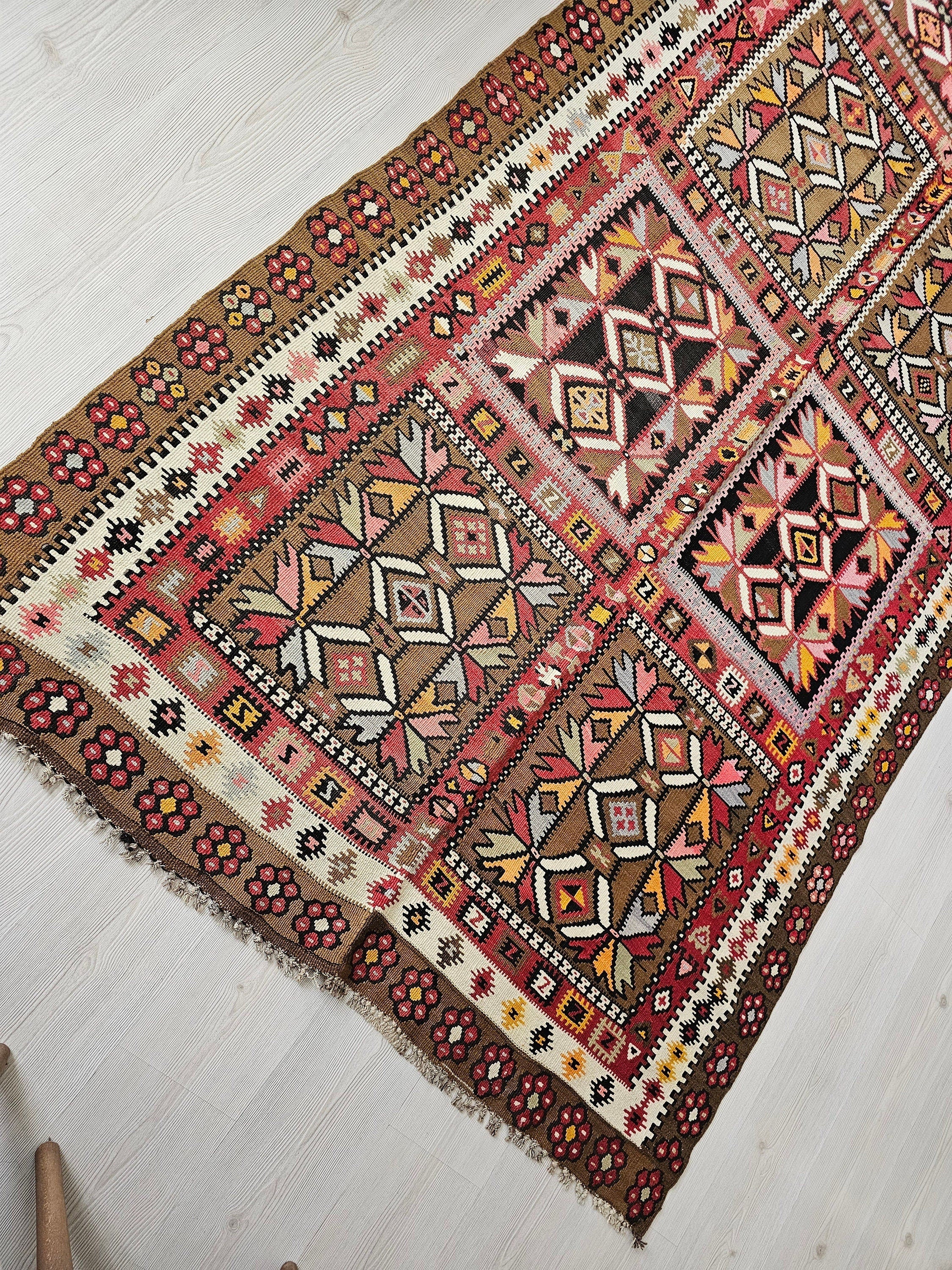 Extra Long Vintage Turkish Kilim Runner Rug: Authentic Wool Kelim (5x16 ft)
