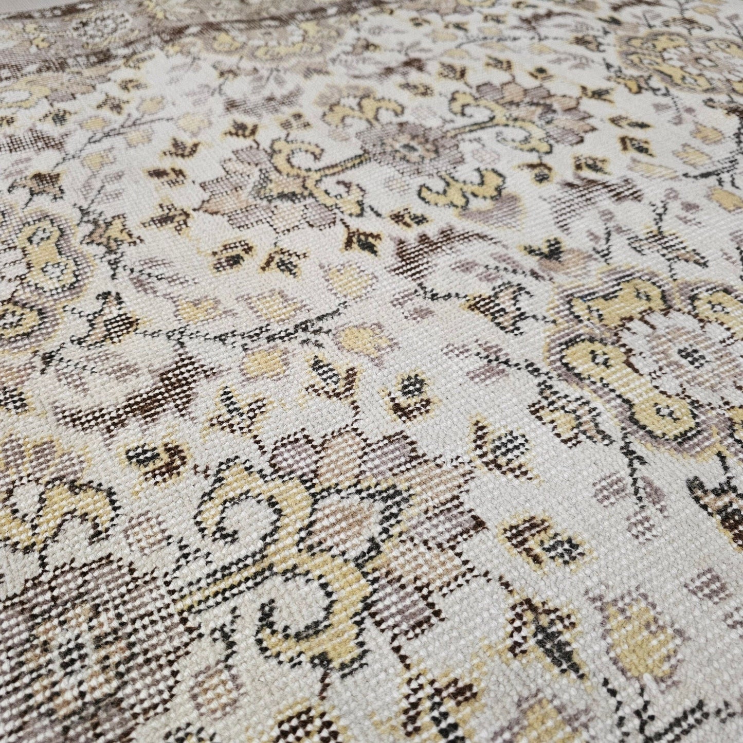 5x8 Vintage Cream Floral Design Wool Turkish Rug // 5.35x8.30 feet