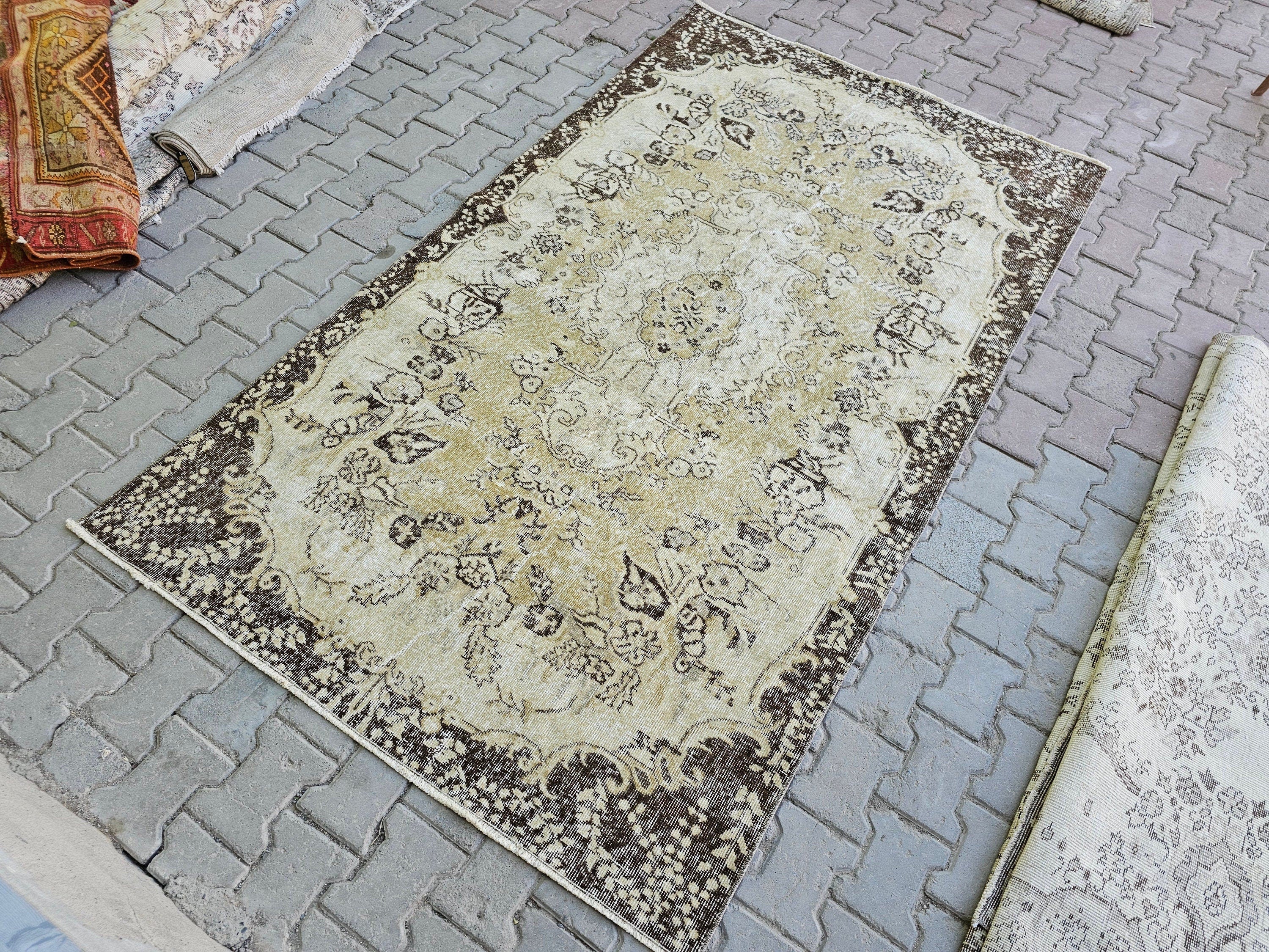 5x8 Vintage Turkish Oushak Rug: Hand-Knotted Wool Entry Rug